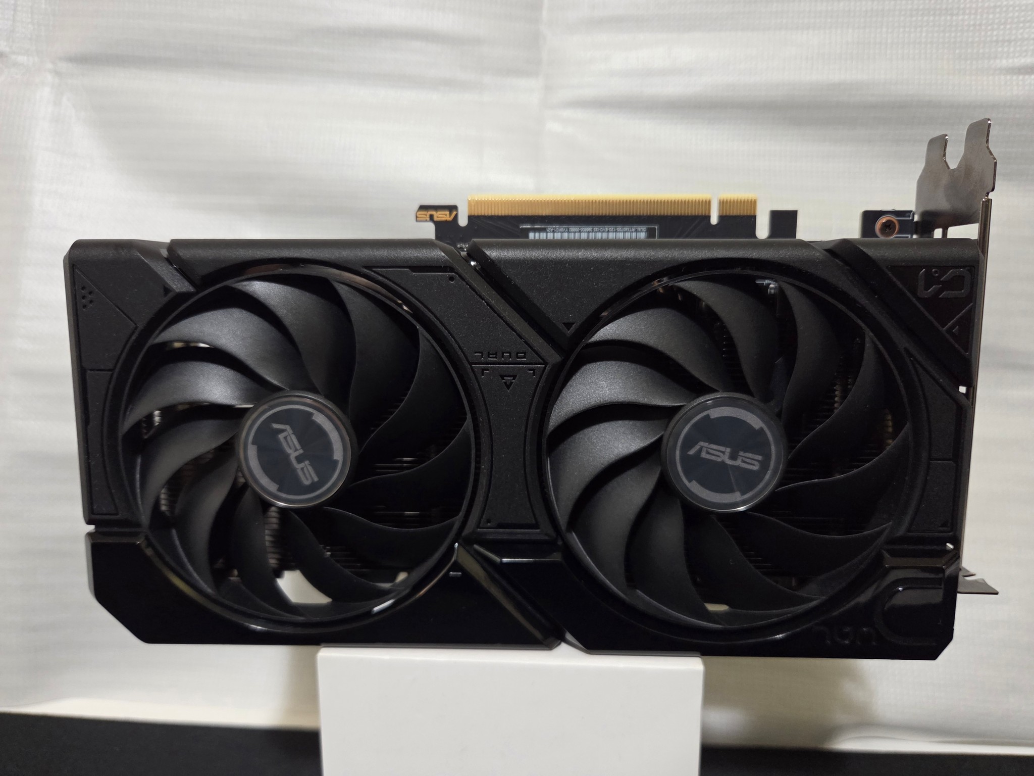 Asus DUAL EVO GeForce RTX 4070 SUPER