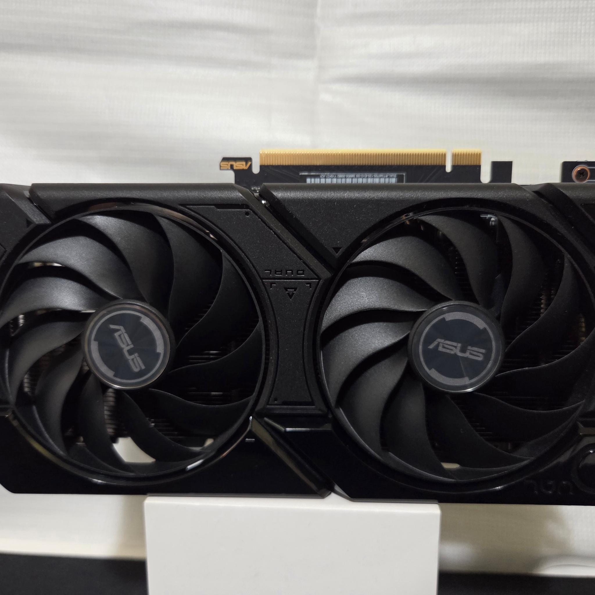 Asus DUAL EVO GeForce RTX 4070 SUPER