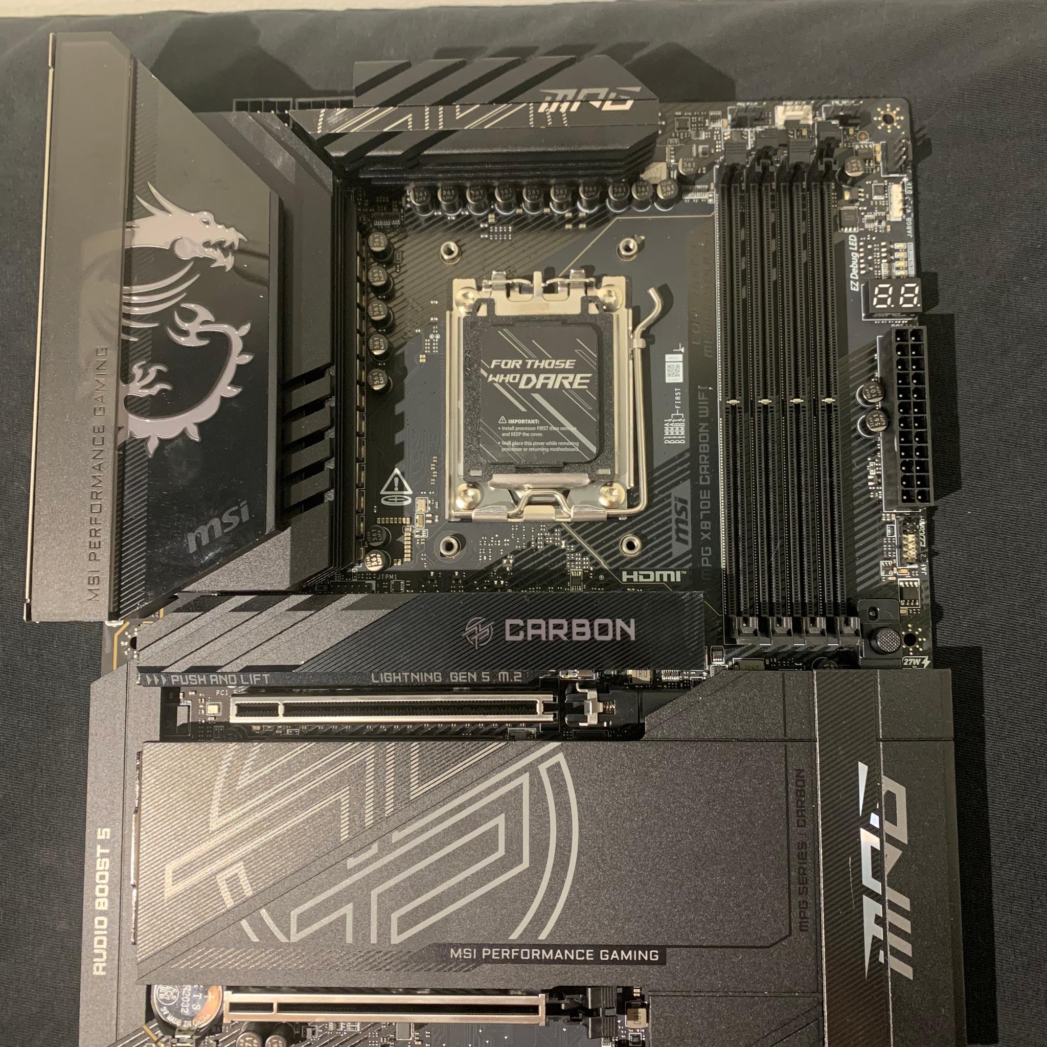 MSI MAG X870E Carbon WIFI