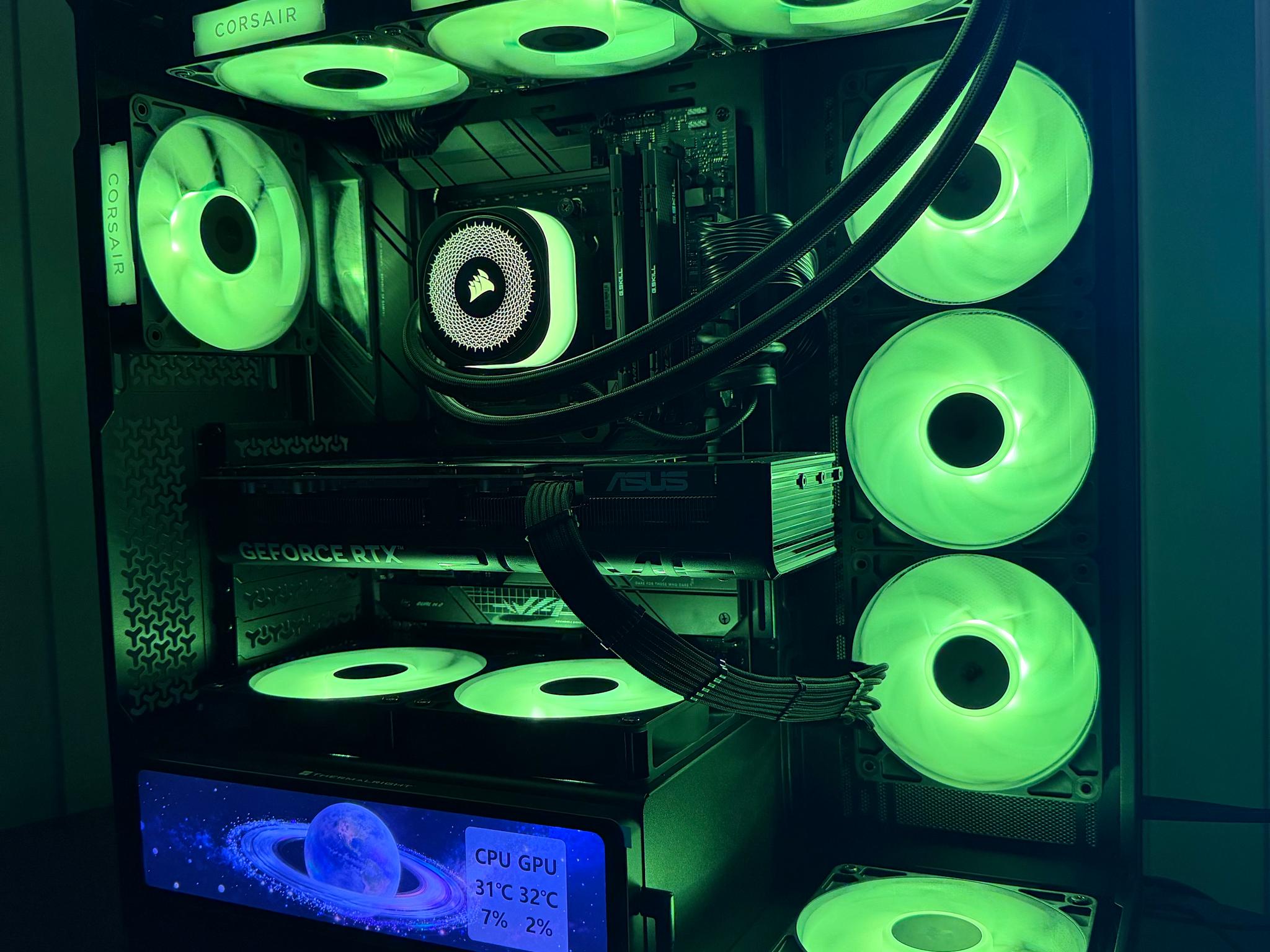 "Event Horizon" Ryzen 7 7800X3D, RTX 5070 Ti 16GB, 32GB DDR5-6000, 2TB Gen4 NVMe, 11.3" LCD Display
