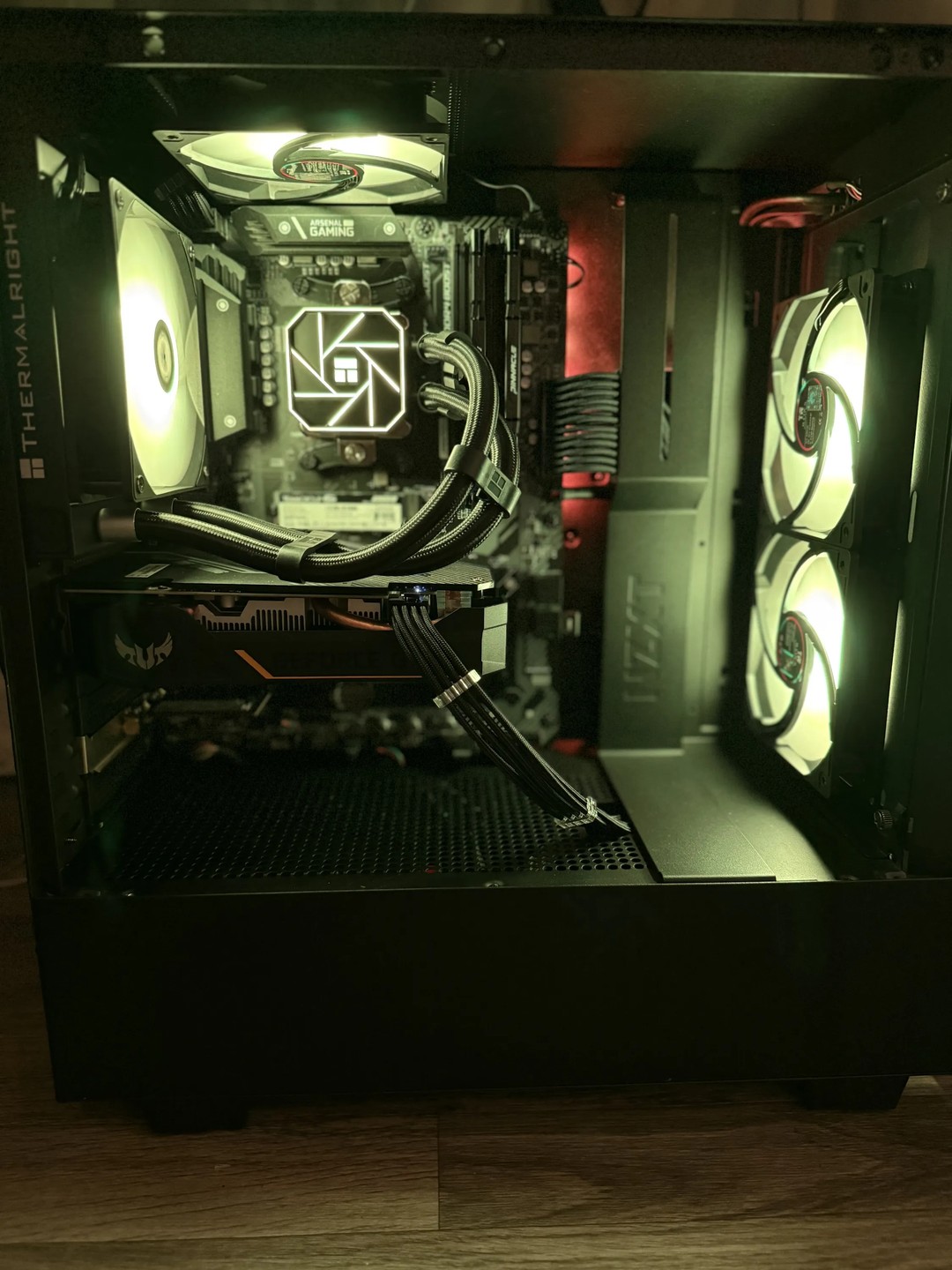 自作PC一式 ジャンク Ryzen5 3600 GTX1660SUPER 自作PC一式 ジャンク Ryzen5 3600 GTX1660SUPER Ryzen 5 3600 + GTX