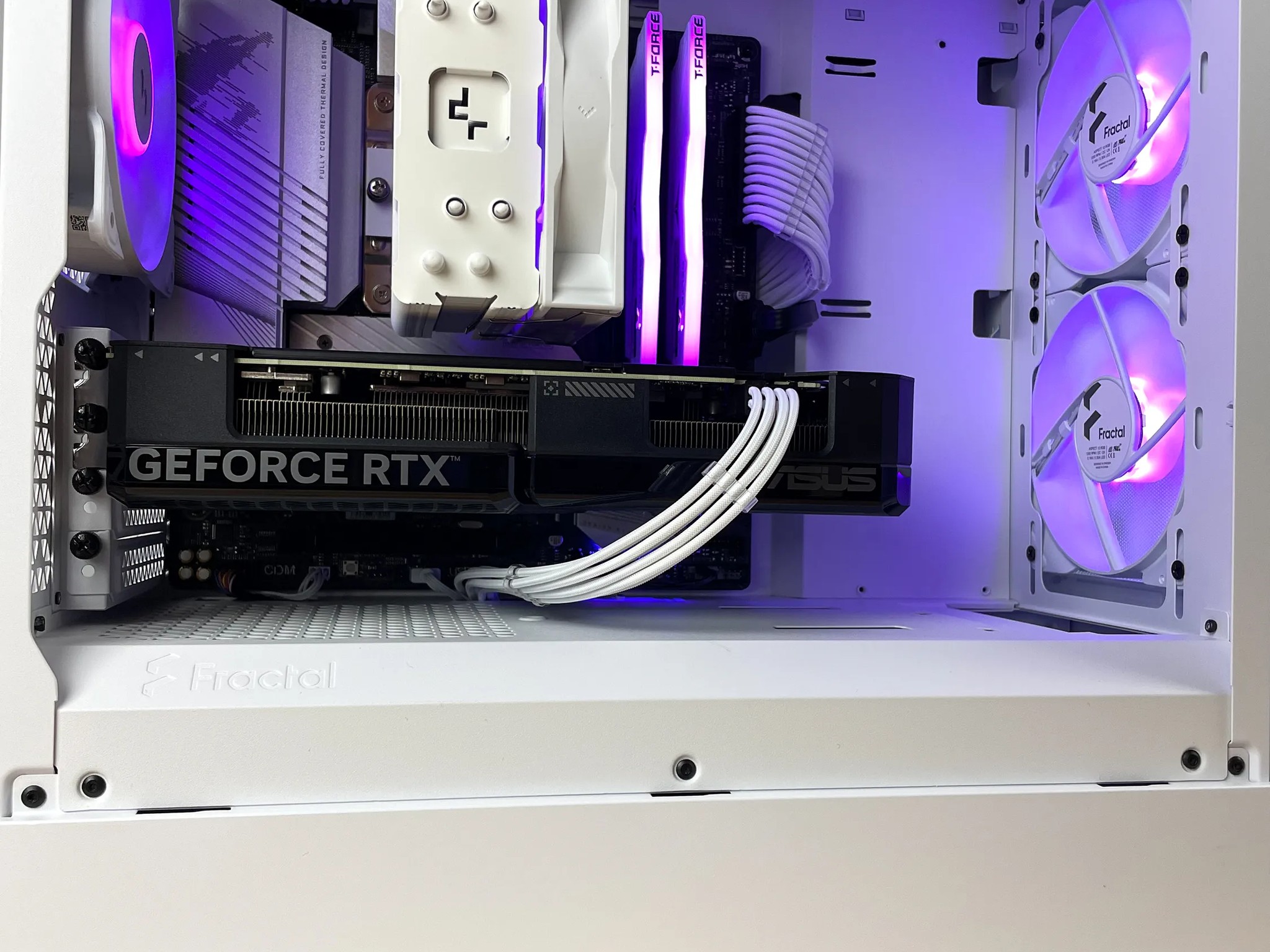 AES Glacier V2 - 13400F/RTX 4070 Gaming PC