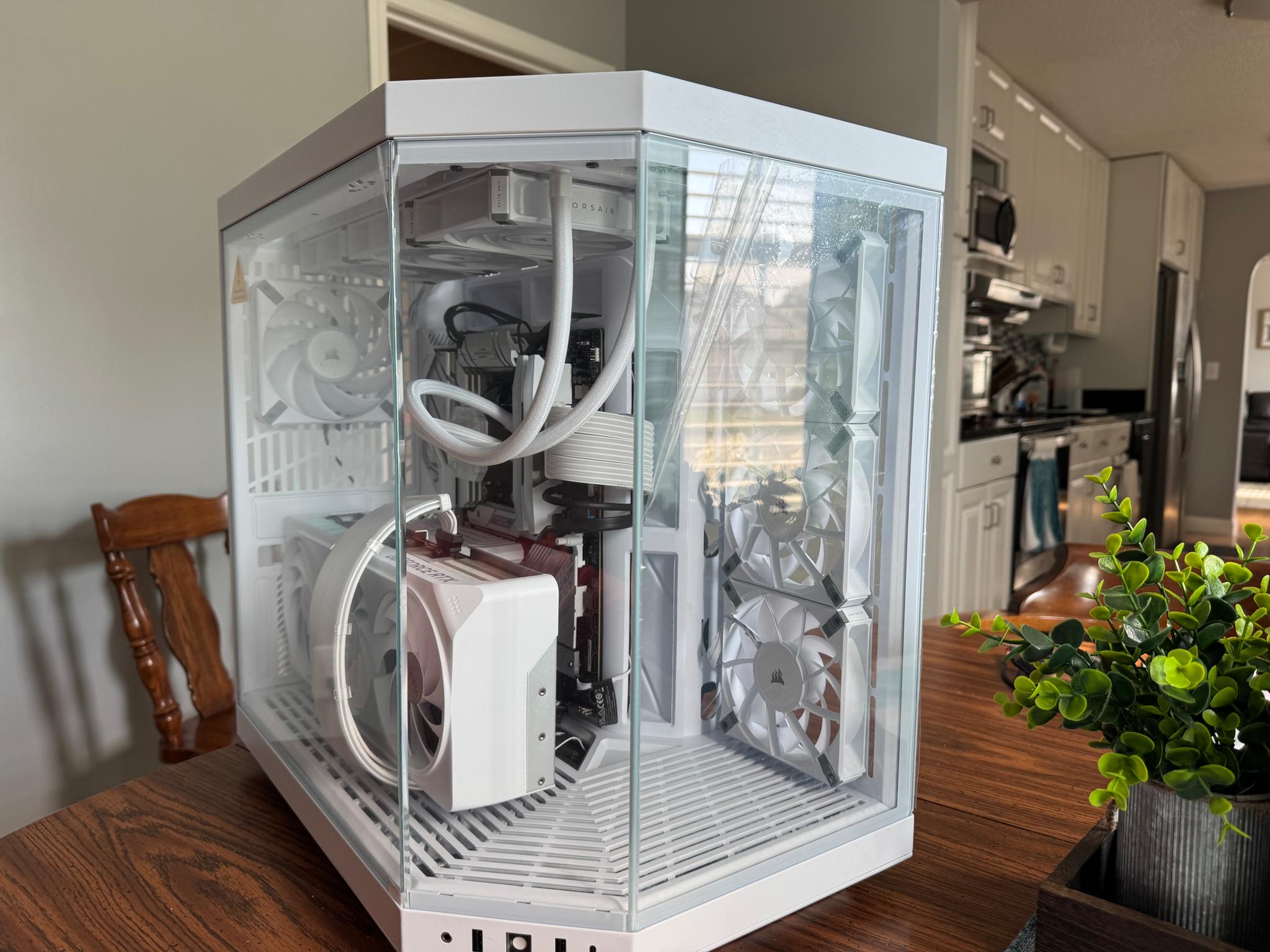 1440/4K Ultimate Whiteout Gaming PC | Nvidia RTX 4090 | Ryzen 7 7800x3d