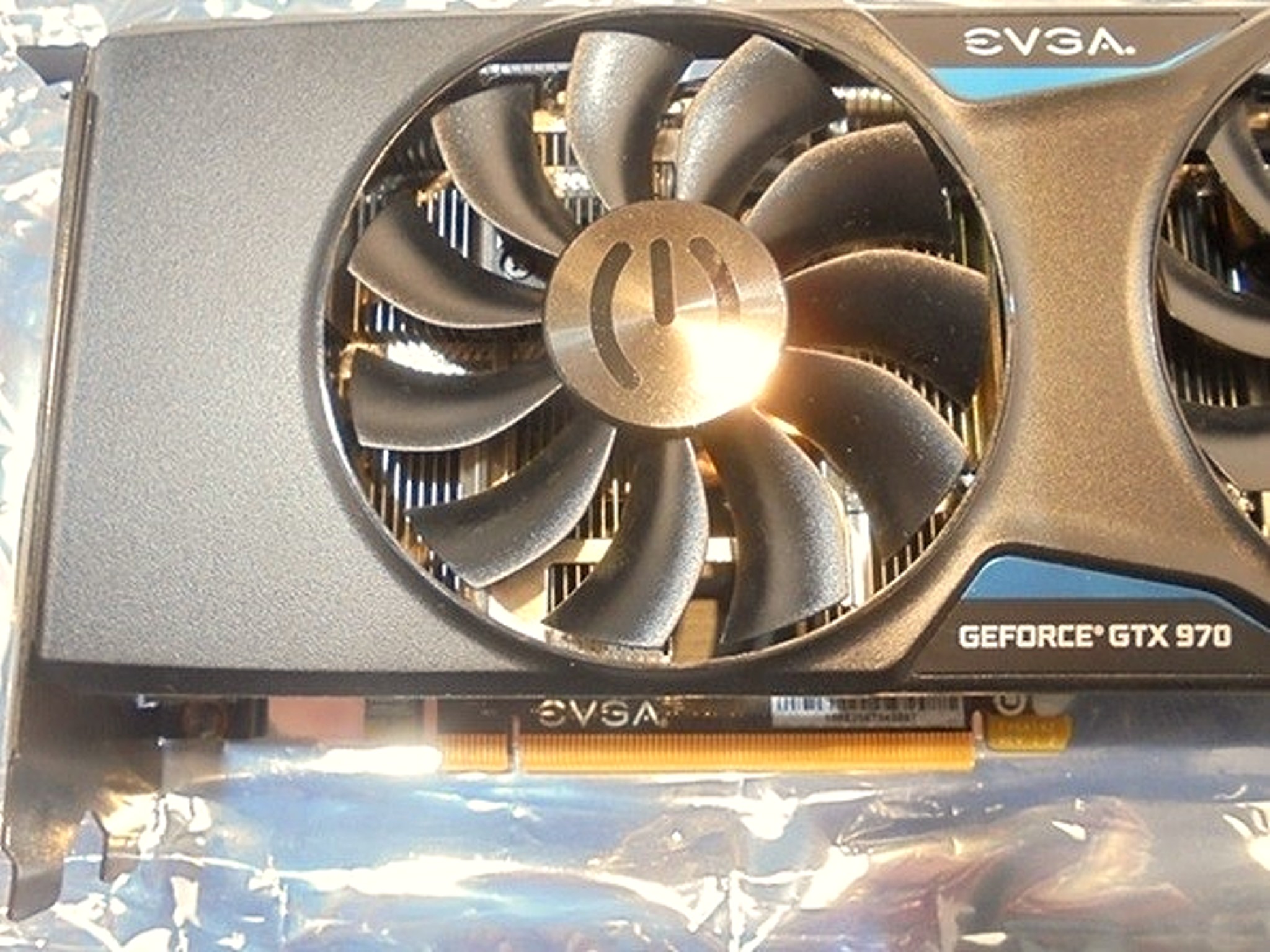 EVGA GTX 970 SSC ACX 2.0+ 4 GB (04G-P4-3975-KR) Graphics Card