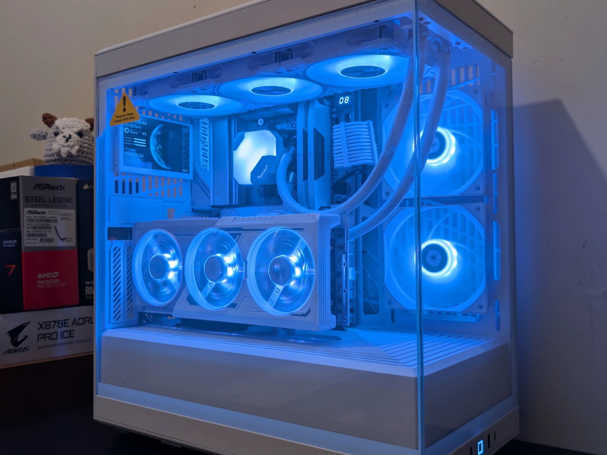 🐻‍❄️ 4K Gaming Beast | RX 9070XT | Ryzen 7 9700X | 2TB SSD | 32GB RAM | WiFi 6 & Bluetooth 🐻‍❄️