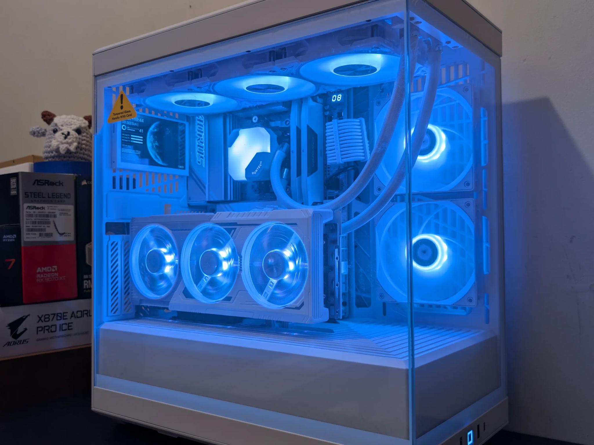🐻‍❄️ 4K Gaming Beast | RX 9070XT | Ryzen 7 9700X | 2TB SSD | 32GB RAM | WiFi 6 & Bluetooth 🐻‍❄️