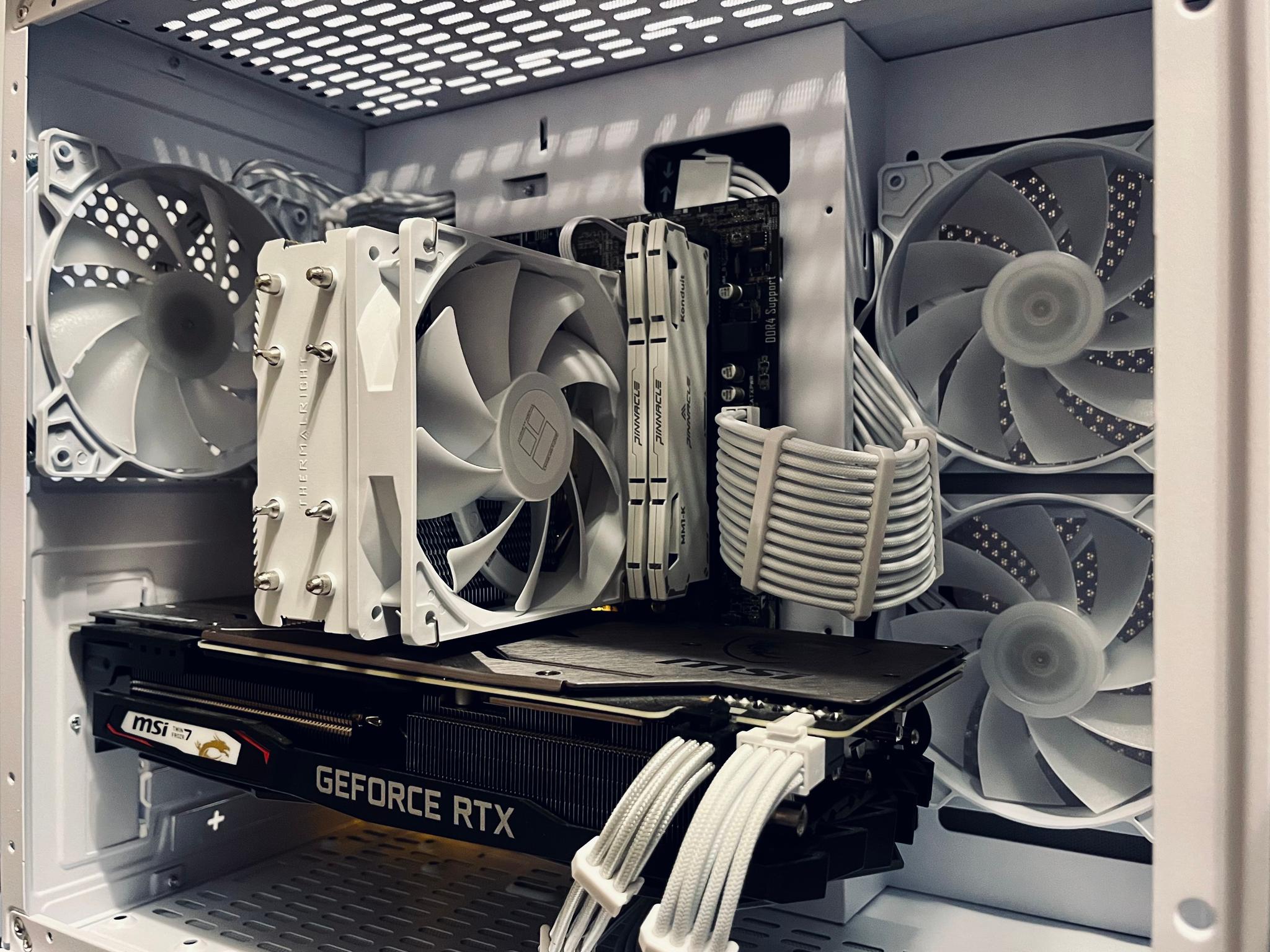 Custom Gaming PC |2070 Super // Ryzen 3600 // 512GB SSD + 1TB|