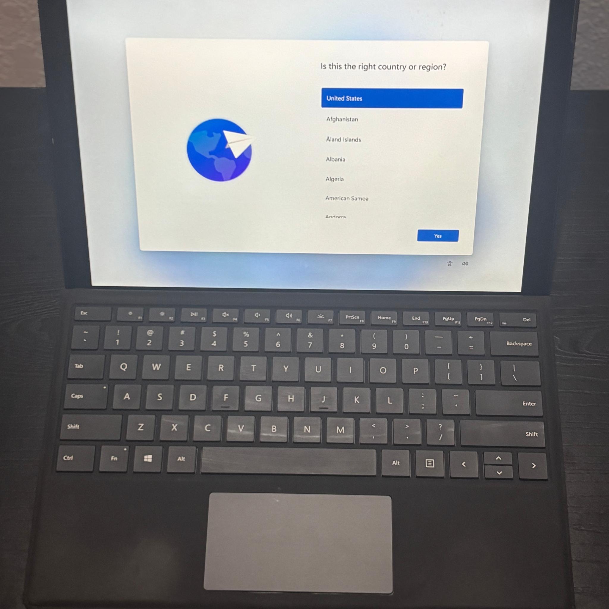 Microsoft Surface Pro 7 | i5 10th Gen | 8GB RAM | 256GB SSD