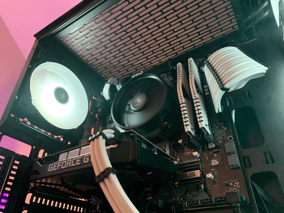 Efficacy || Ryzen 3 3100/GTX 1650S Build
