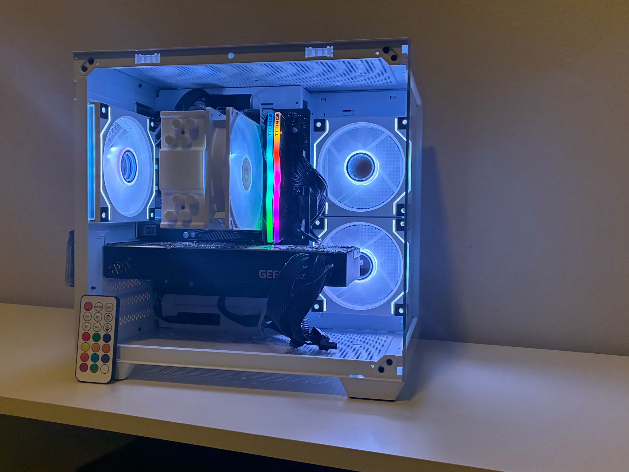 RTX 2080 Super | Ryzen 5 5500 | 16GB DDR4 3000 MHZ | 512GB M.2 SSD | 650 W| Gaming PC🔥