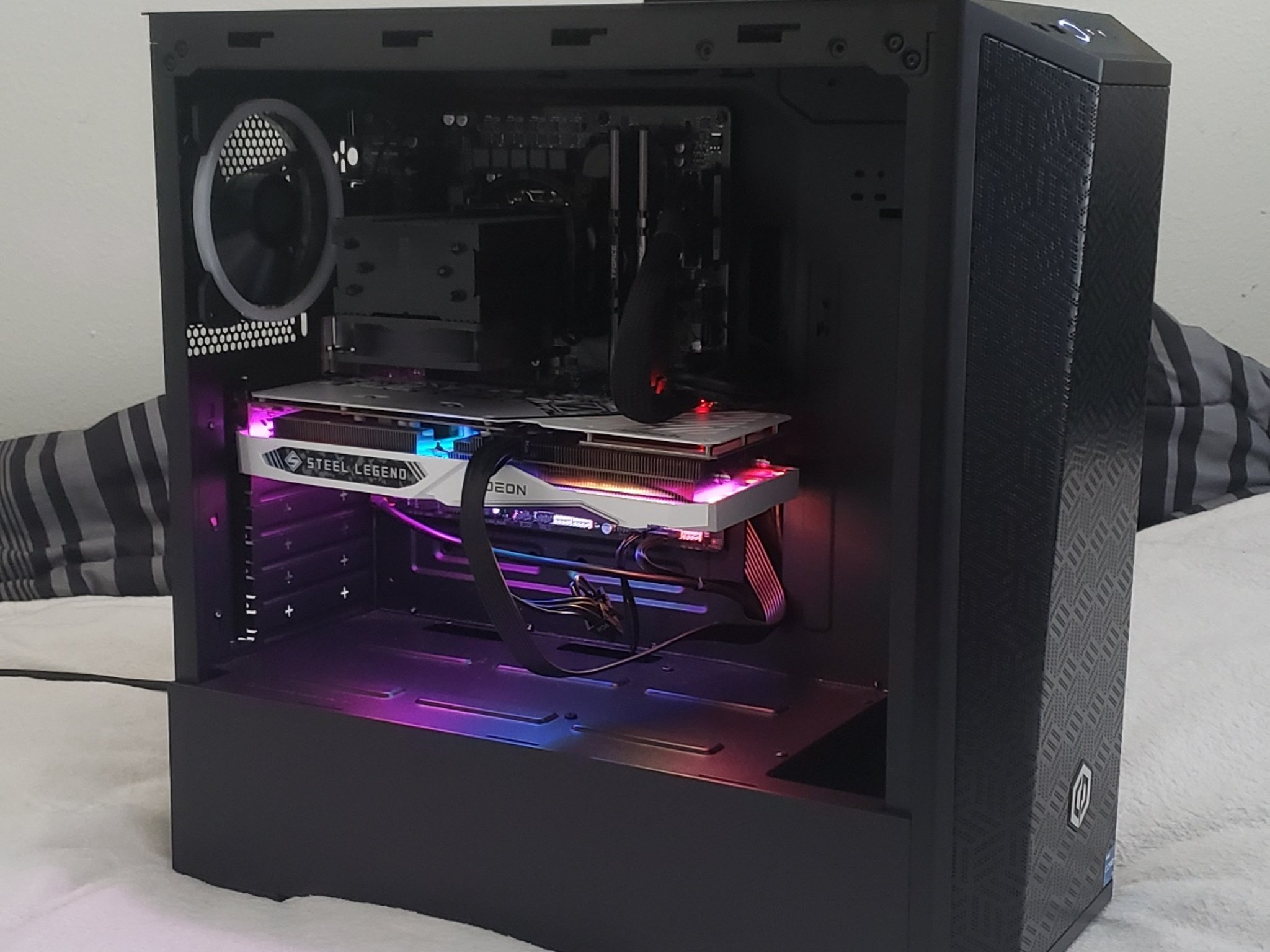 "The Neon-Steel" High-End Gaming PC, i7-12700k, RX 6650 XT