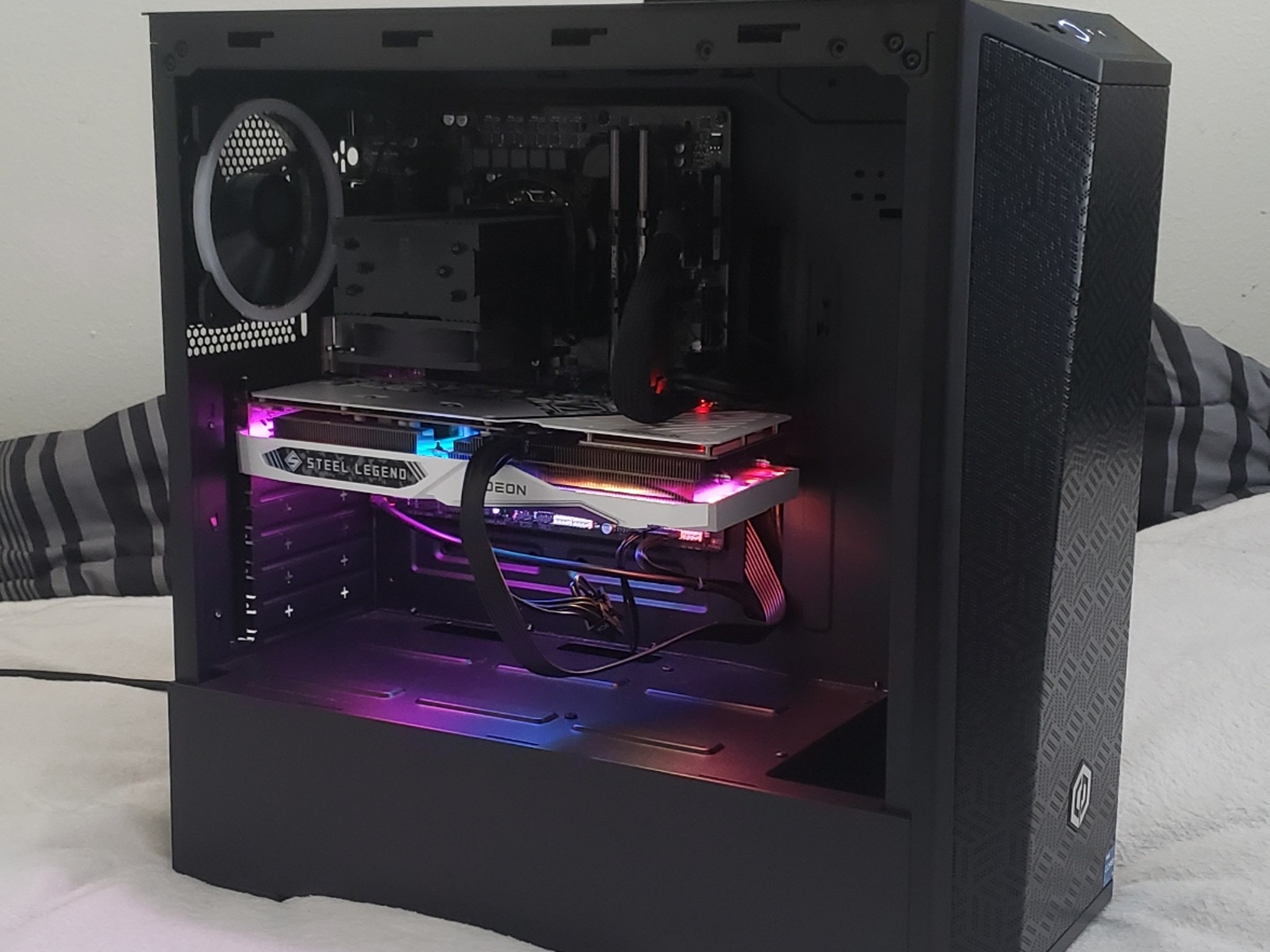 "The Neon-Steel" High-End Gaming PC, i7-12700k, RX 6650 XT