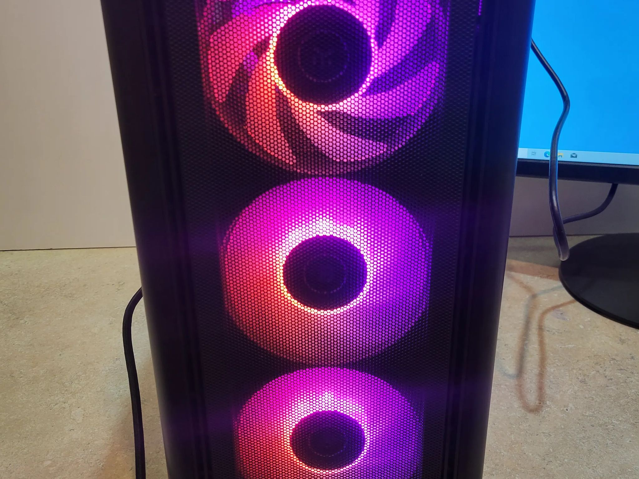 Mek Hero G1 Gaming Computer