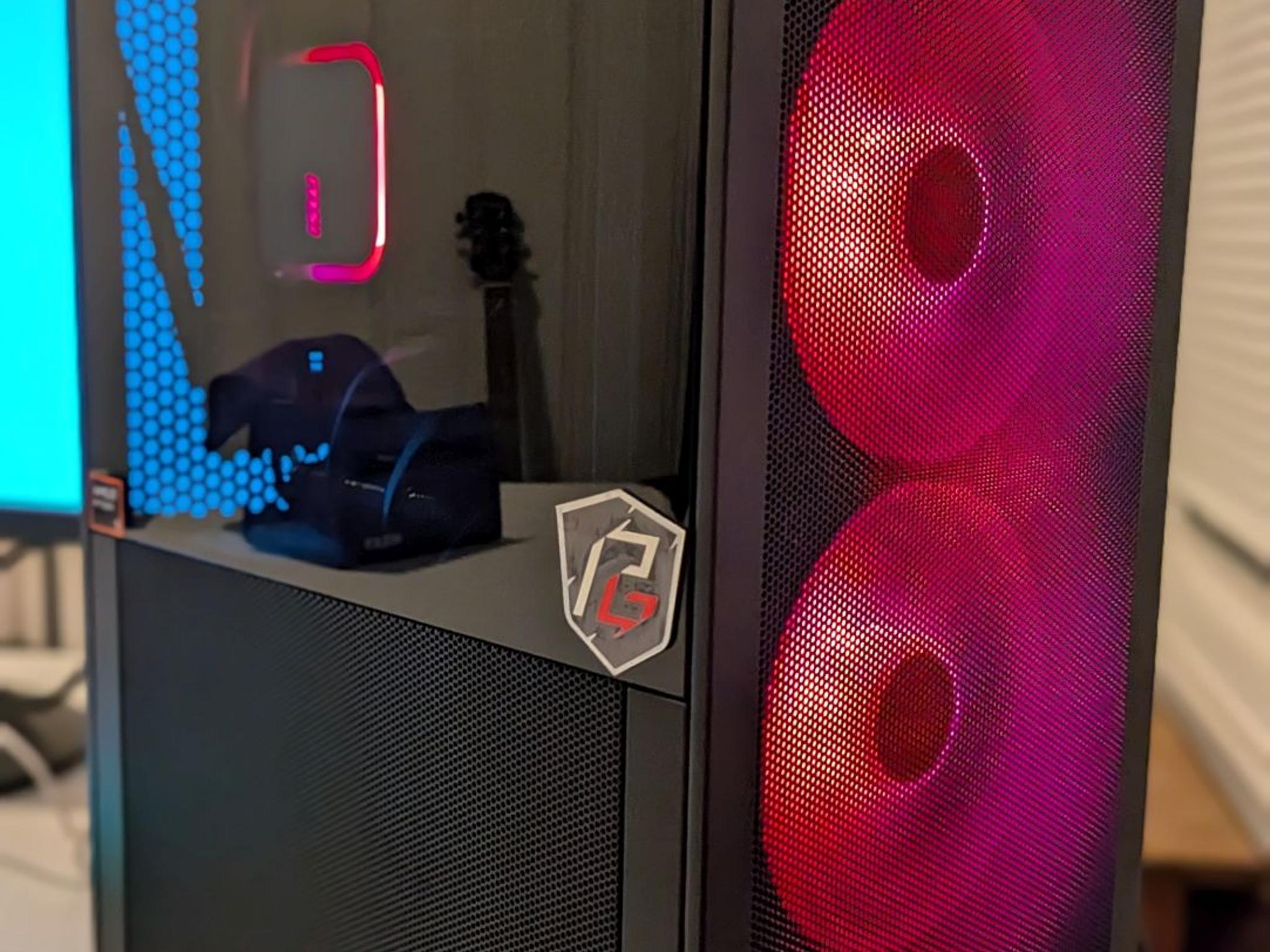 New NZXT H2 Flow Mini PC Custom Build TechBAWSE Teeny Tower AMD/RTX 5070