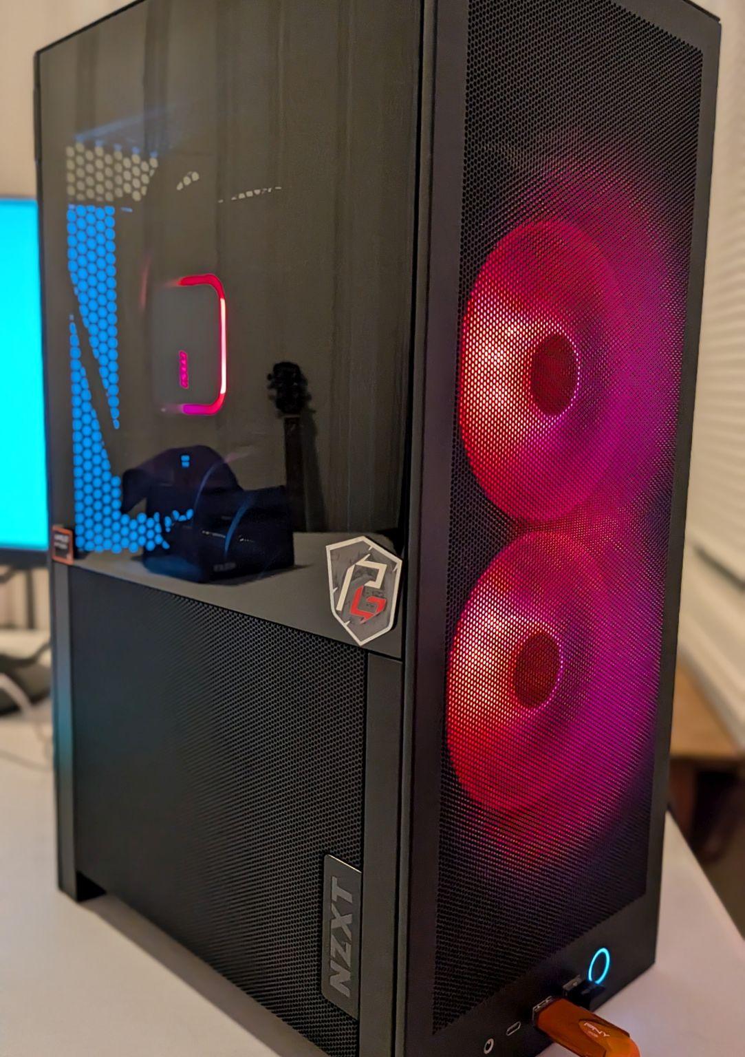 New NZXT H2 Flow Mini PC Custom Build TechBAWSE Teeny Tower AMD/RTX 5070