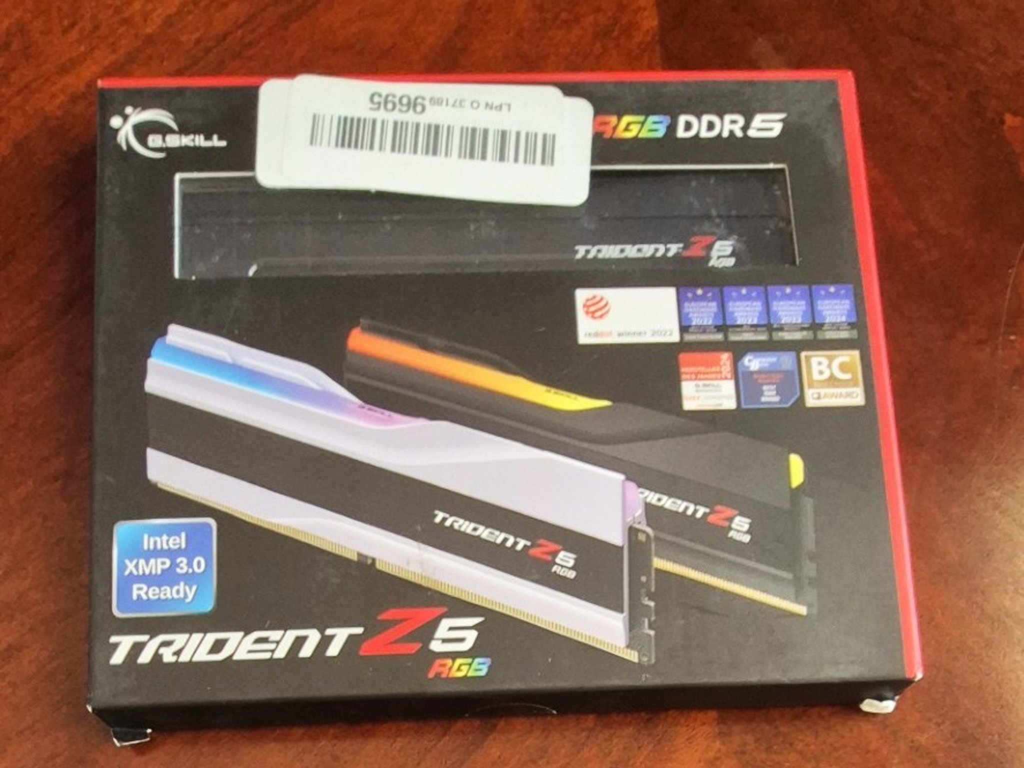 64GB G.SKILL Z5 RGB (2x32GB) DDR5-6400 RAM, F5-6400J3239G32GX2-TZ5RK
