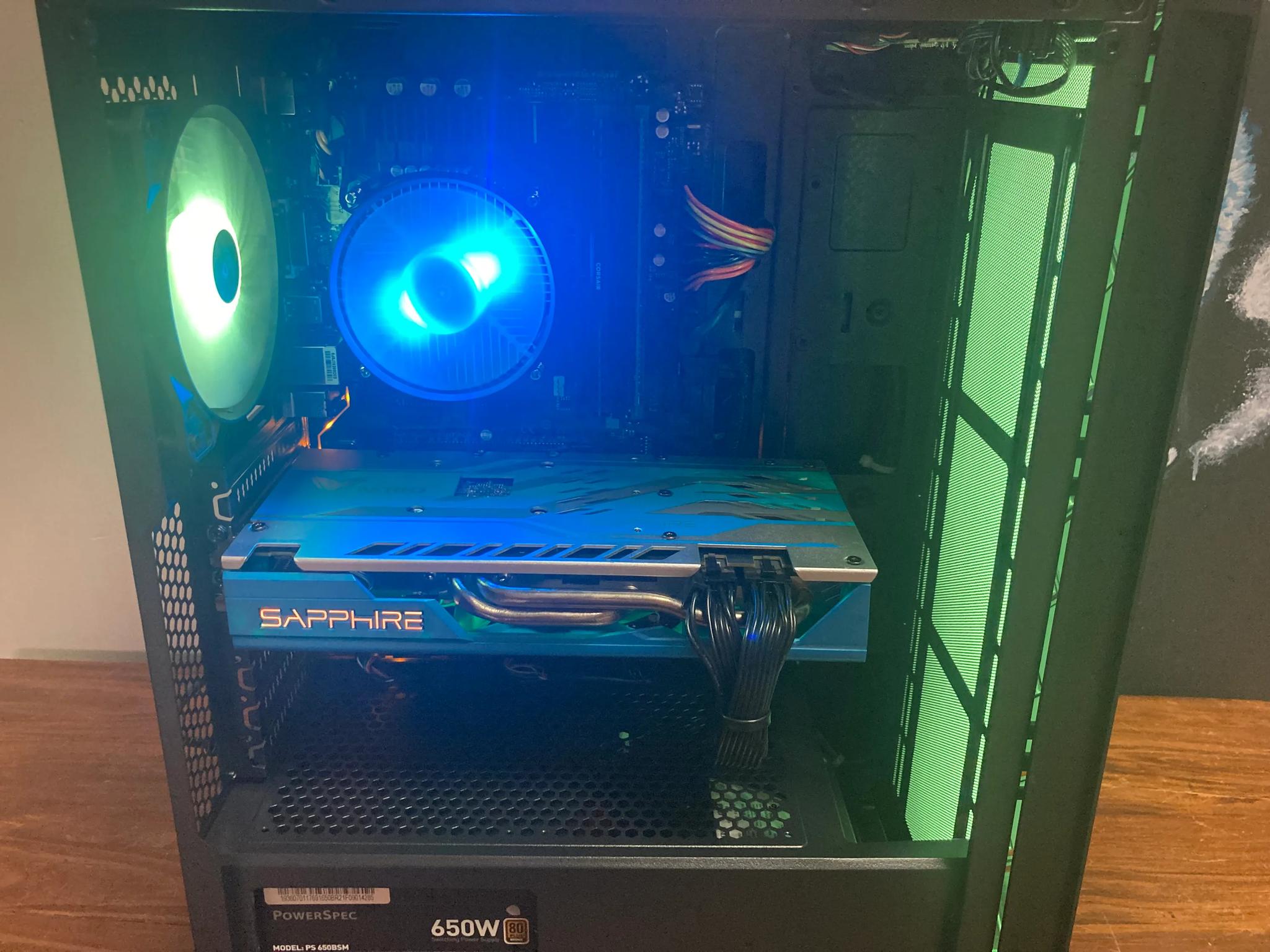 GAMING PC / RX 590 / i7 6700/ SSD