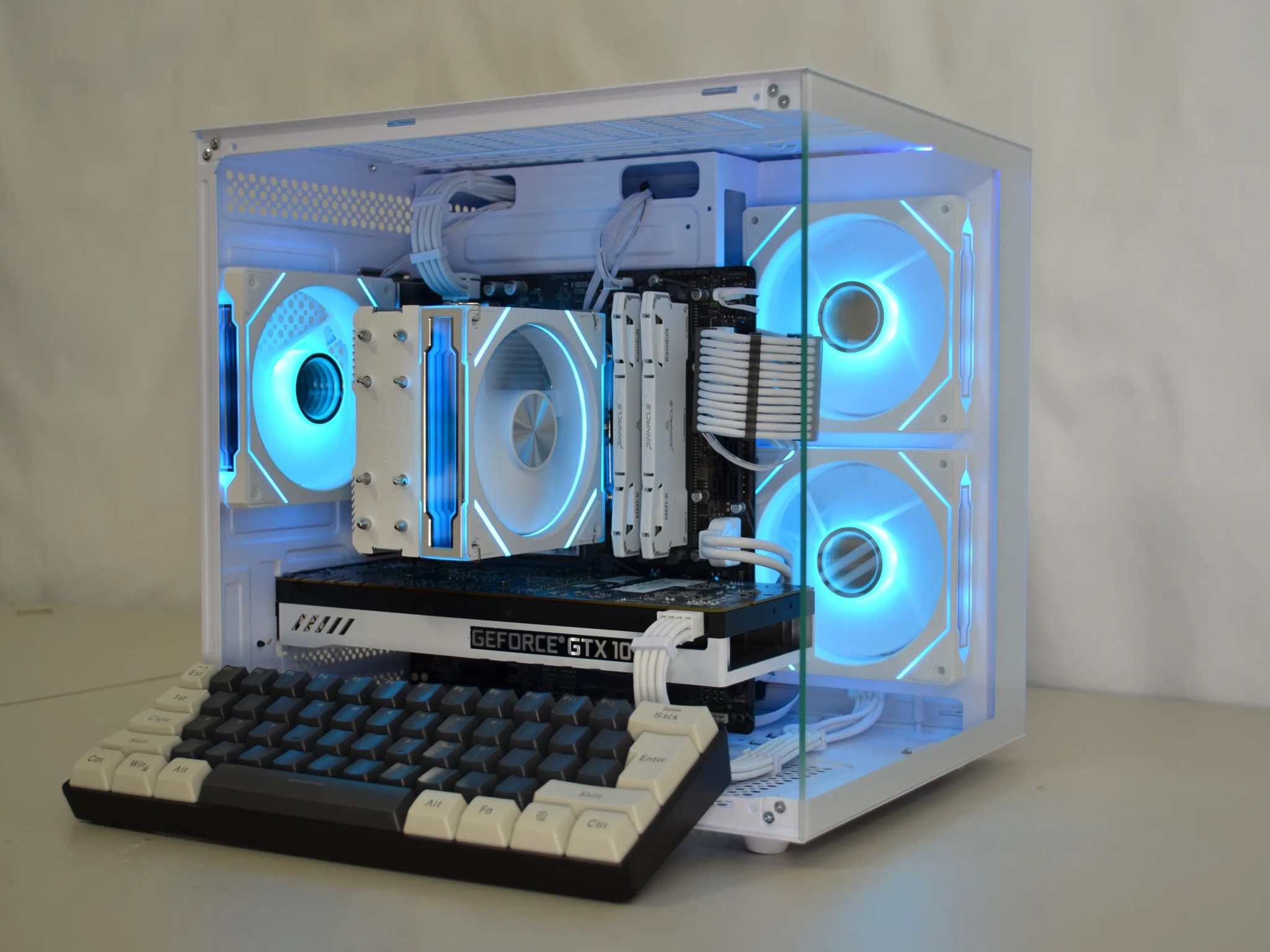 ❄️SnowFlake V2❄️- Free Keyboard!⌨️ | I5-10400f | GTX 1070 | 1tb NVME ssd | Windows 11 | WiFi