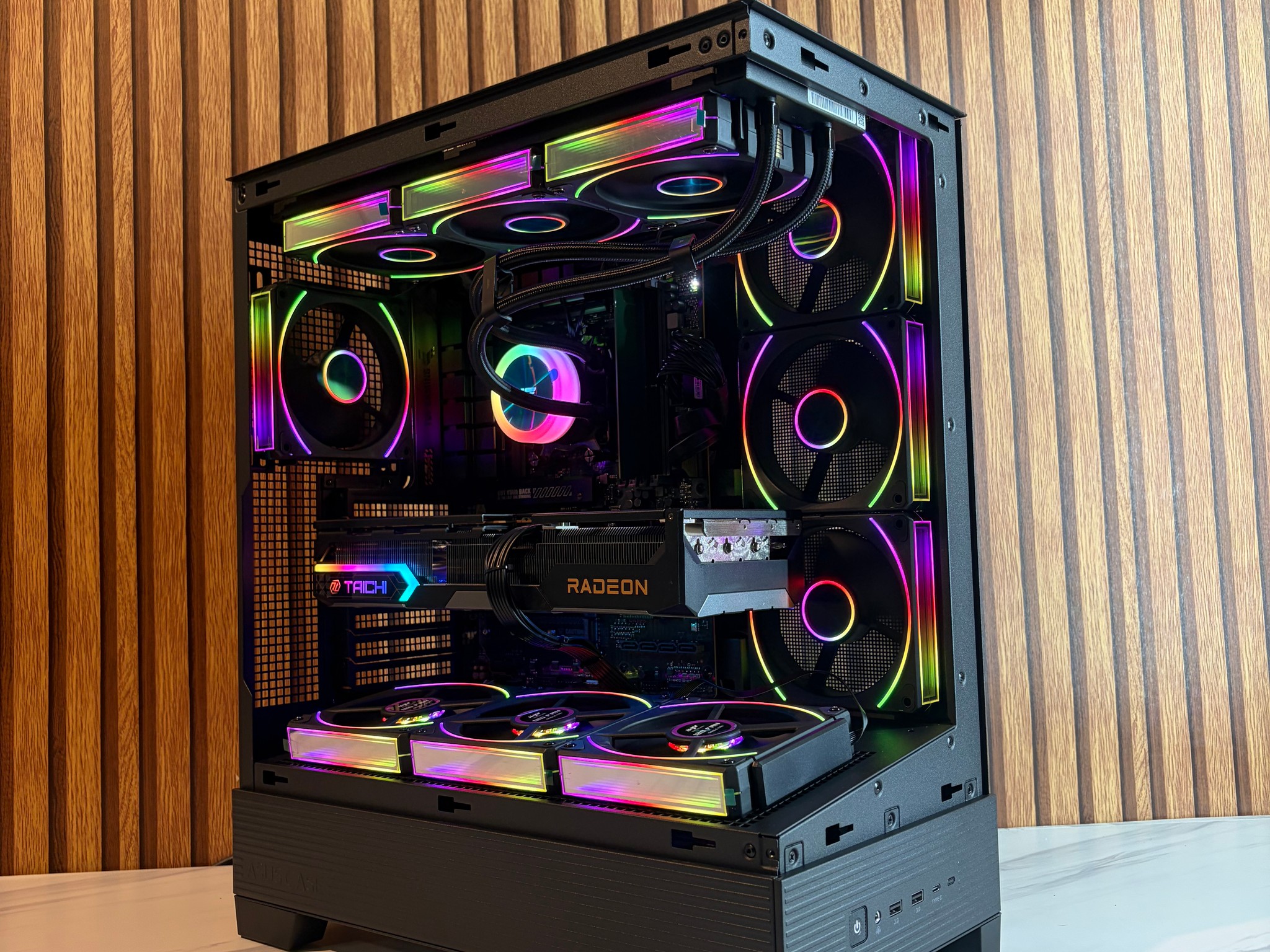 RX 9070 XT 16GB | RYZEN 7 7800X3D | 16GB DDR5 | 1TB SSD | 360MM AIO |  750W