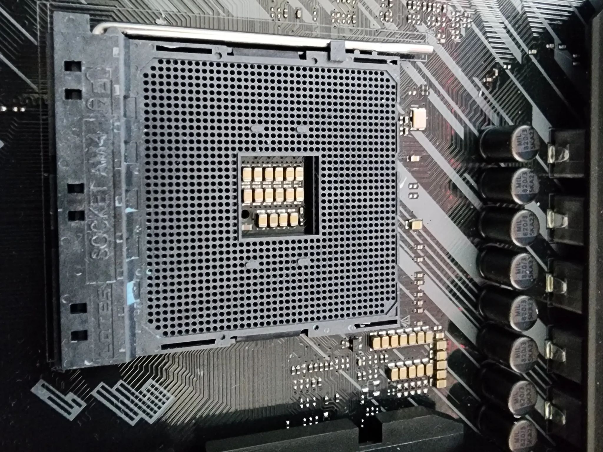 Asus Tuf B550 W/32GB DDR4 ram