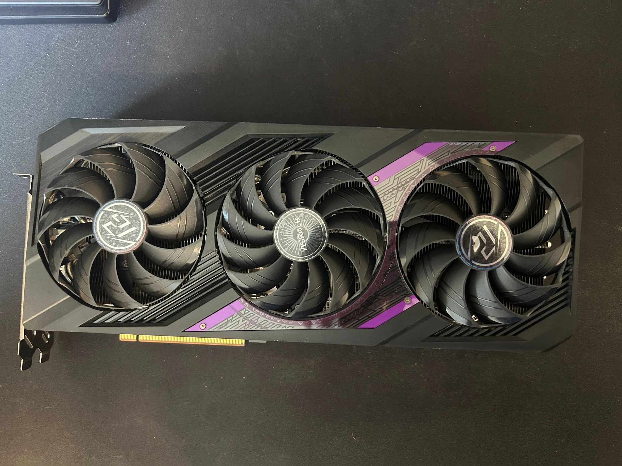 ASRock Phantom Gaming OC Radeon RX 7800 XT