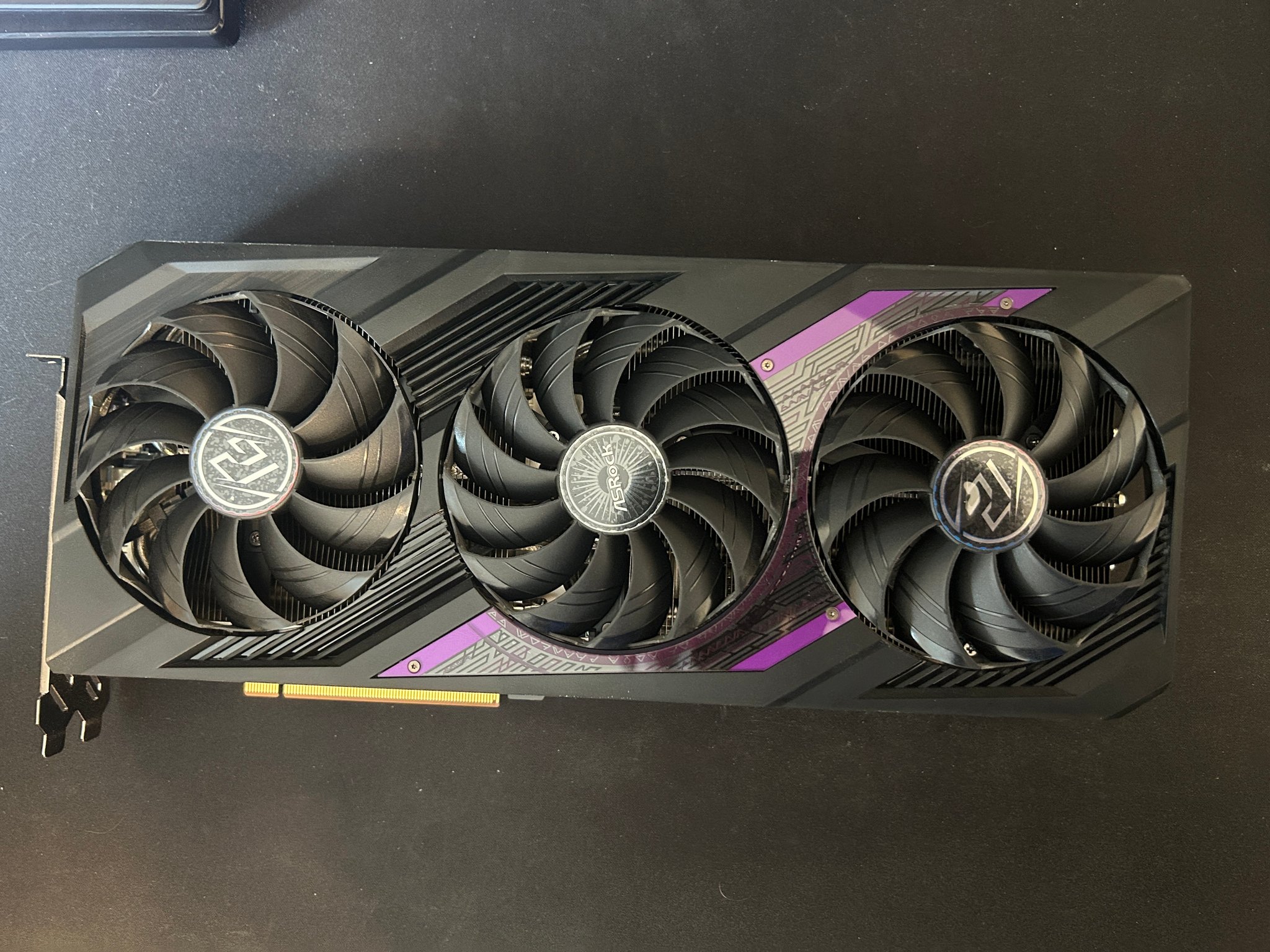 ASRock Phantom Gaming OC Radeon RX 7800 XT