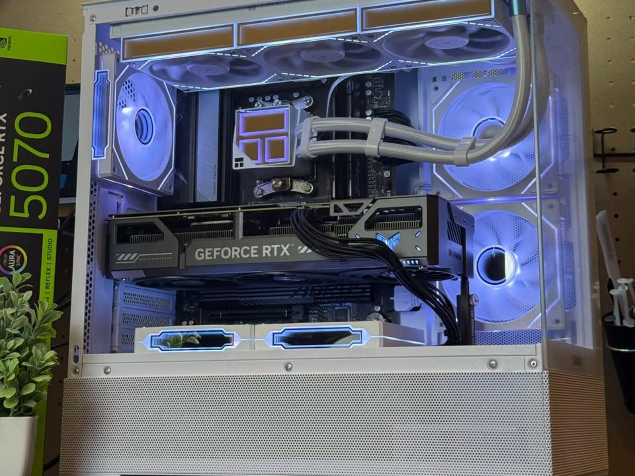 1440P / 4K Gaming PC | RTX 5070 | Ryzen 5 9600x | 32GB DDR5 RAM | 1TB | Windows 11