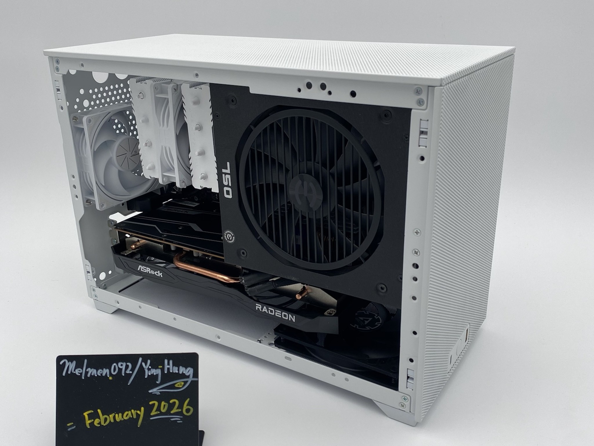 "Light Core" | i5-12400F | 6600XT | Crucial DDR4 16GB | Crucial 1TB Storage