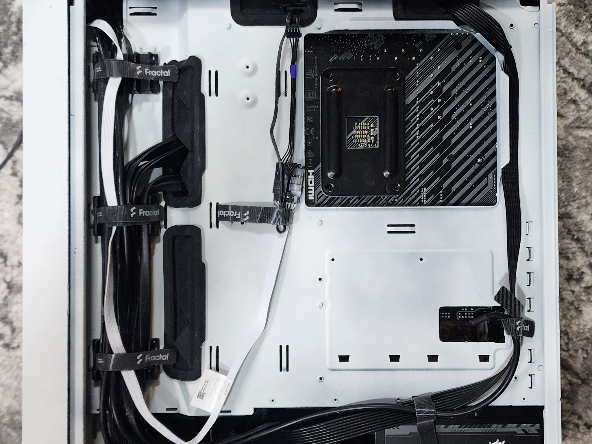 Gaming PC Ryzen 7 5800XT RTX 5060 8GB 32GB RAM 500GB NVMe WiFi