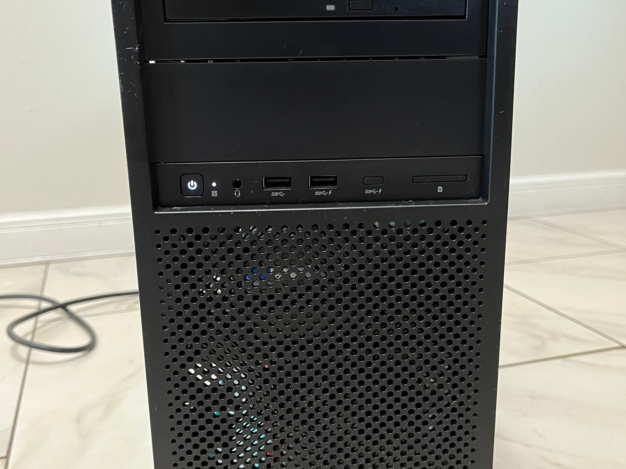NVIDIA RTX 3070, Intel Core i7-8700, 16GB RAM, 1.2TB Storage- High FPS HP Z4 Gaming PC w/ Wi-Fi & BT