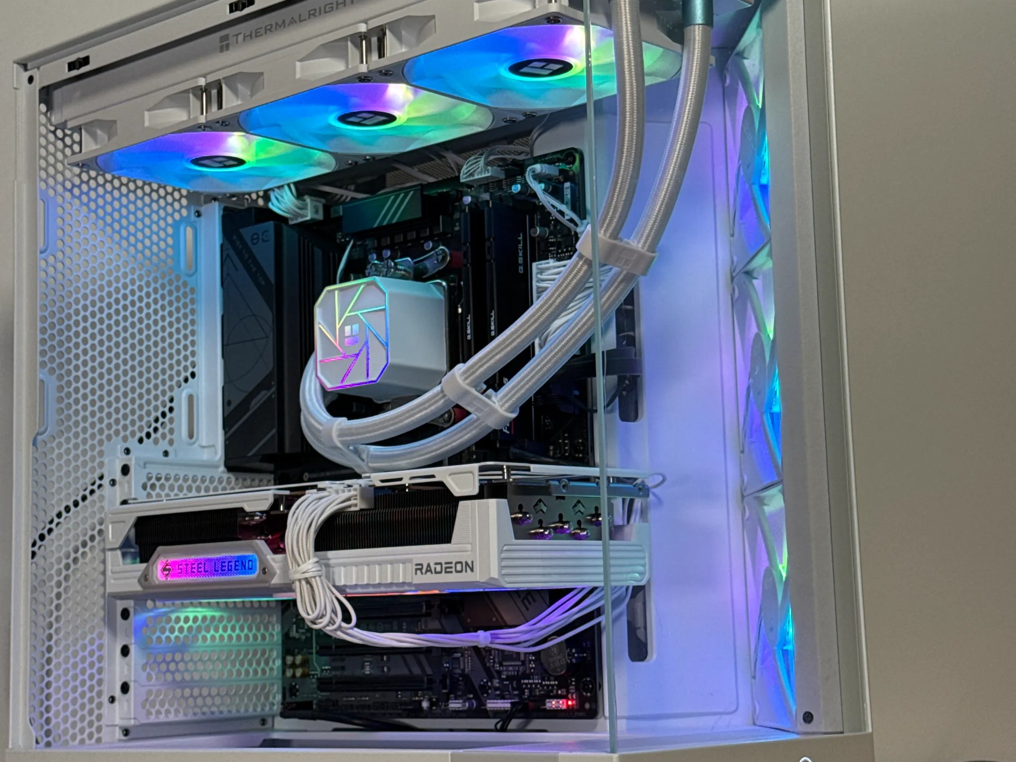 RX 9070XT STEEL LEGEND Ryzen 7 7800x3d Gaming PC