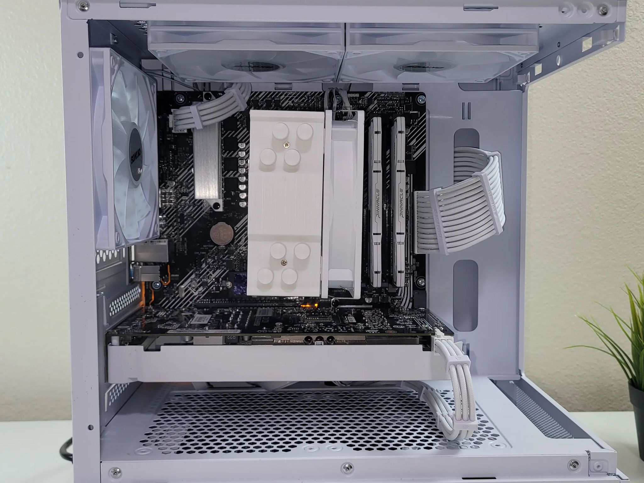 Ryzen 5 3600 | GeForce GTX 1060 3GB | 16GB DDR4 | 512GB SSD