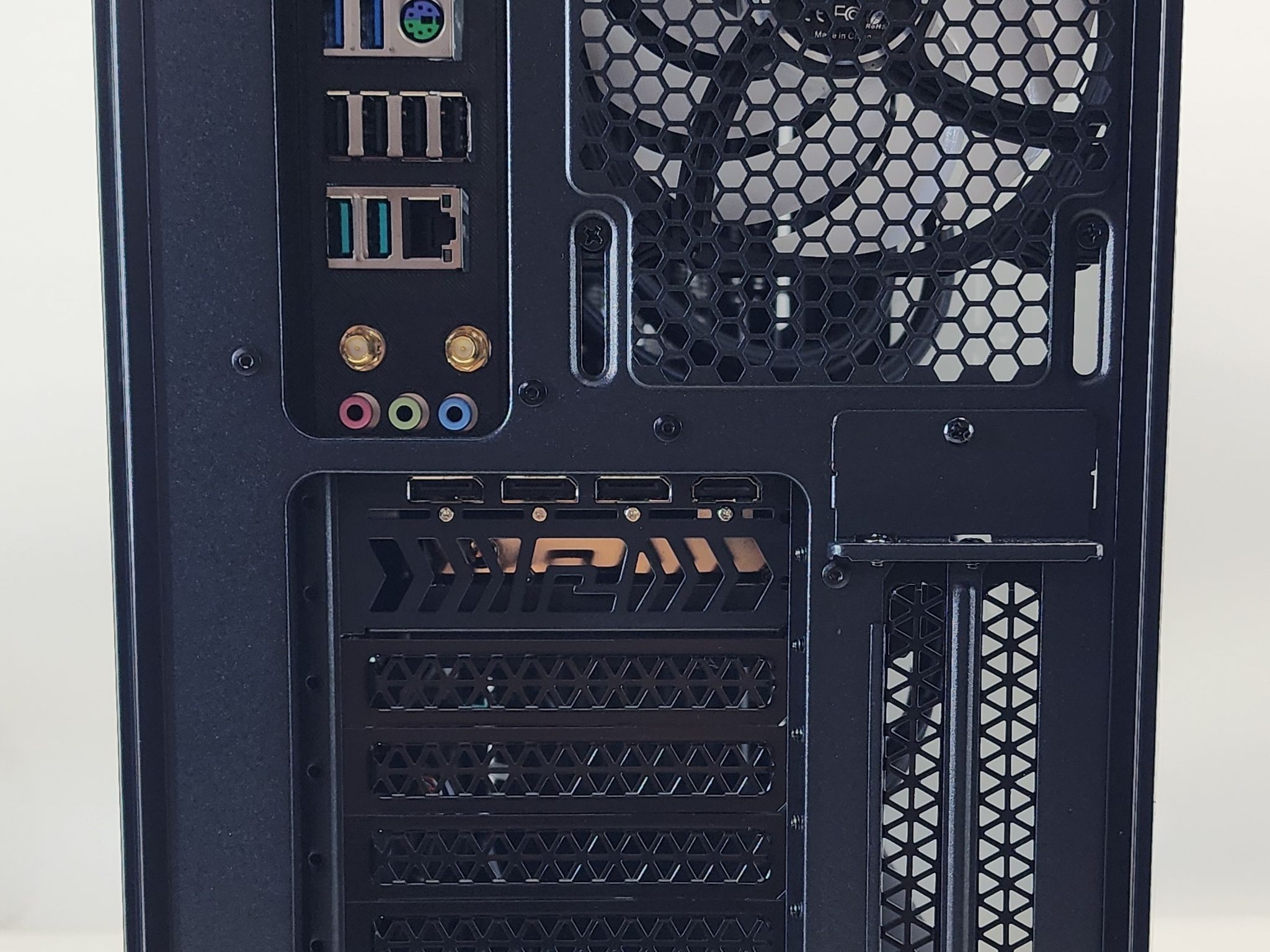 Gaming PC Ryzen 7 9700X 16GB RAM 1TB SSD RX 6800 XT 16GB Windows