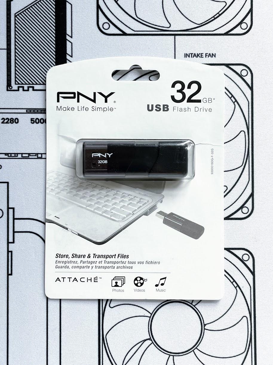 BNIB PNY 32GB Attache 3 USB 2.0 Flash Drive P-FD32GATT3X-GE