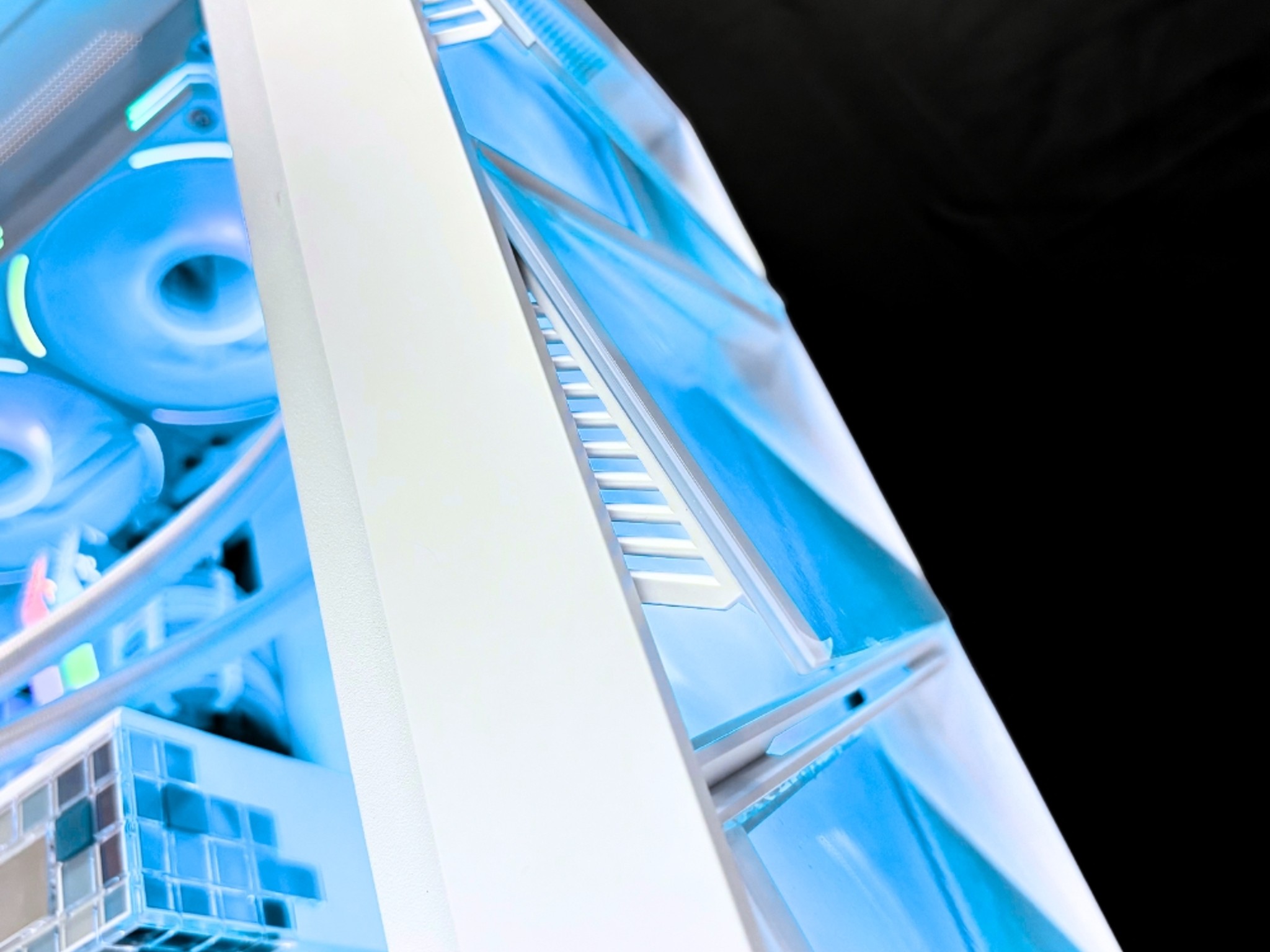 NextGen Seraphinx White i7-13700KF 5.4GHz,Radeon RX 6750 12GB, 1TB NVME SSD, 32GB RGB DDR5