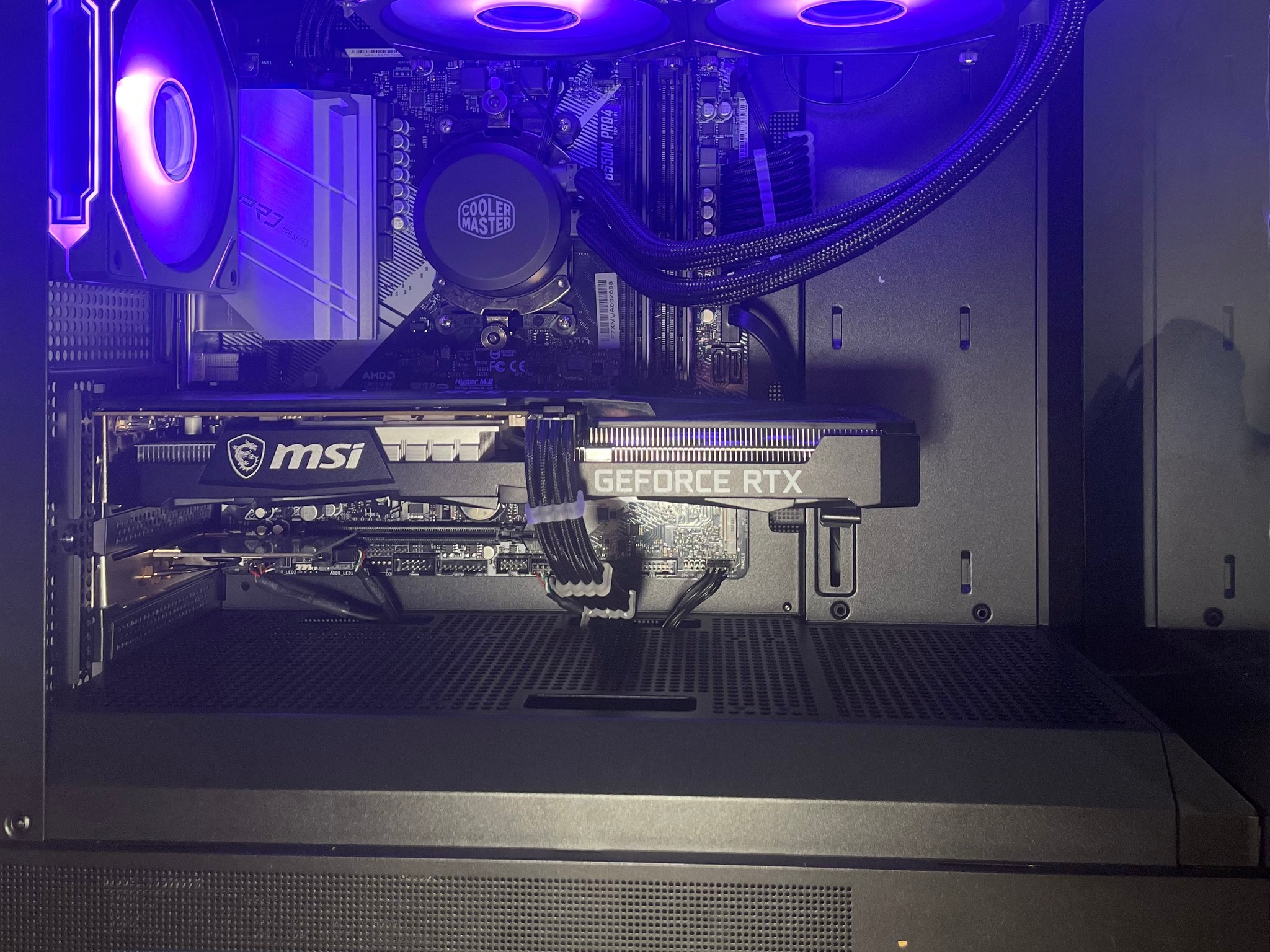 - [ ] Gaming PC | GEFORCE 3060 12gb| RYZEN 7 | 16GB RAM | WINDOWS 11 home | WiFi and Bluetooth