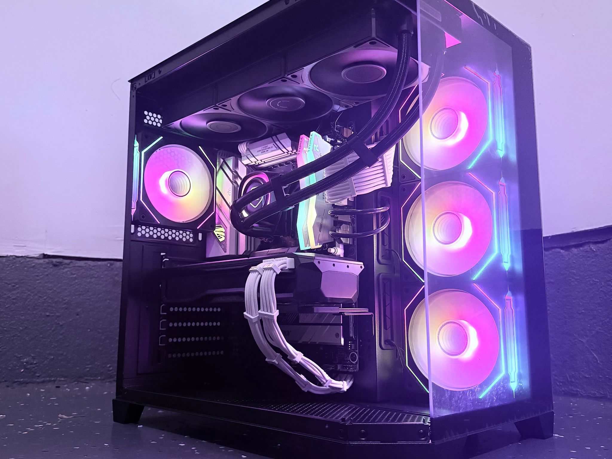 ⭐️"Starlight Prism"🌈 | 4K Gaming | RX 7900 XT 20G | Ryzen 7 7800X3D | 32GB DDR5 | 2TB SSD
