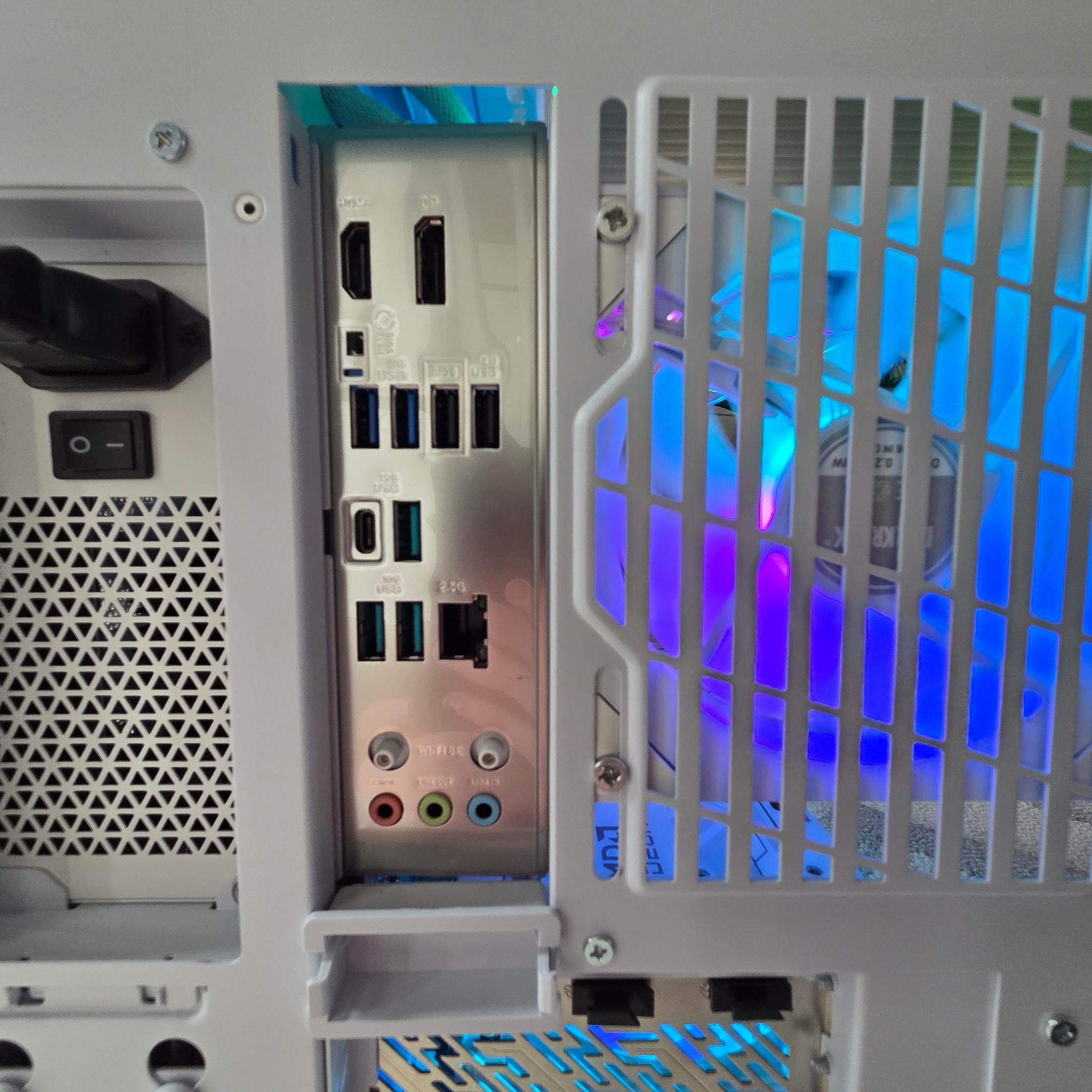 Alemoly #0004 — High-Performance 1440p / 4k White Gaming Pc