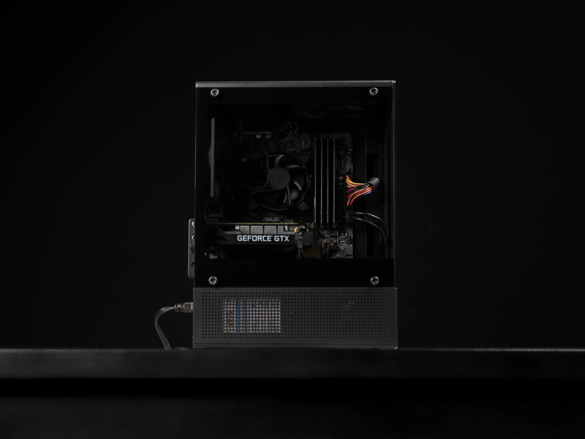 \ MF-02 / GTX 1650 Super Intel Core i5 7600 16GB .5TB Windows 11 Gaming PC Powerhouse