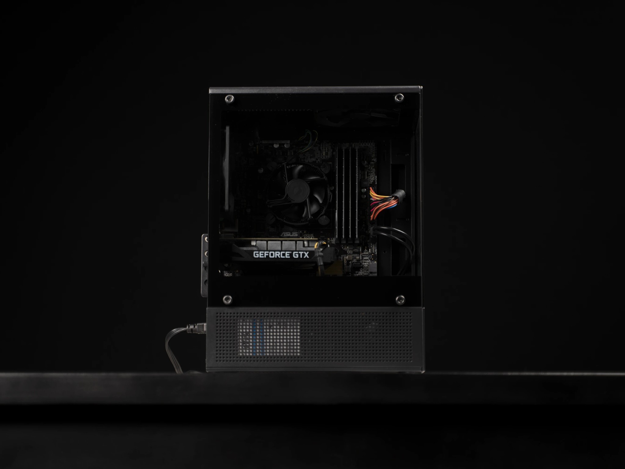 \ MF-02 / GTX 1650 Super Intel Core i5 7600 16GB .5TB Windows 11 Gaming PC Powerhouse