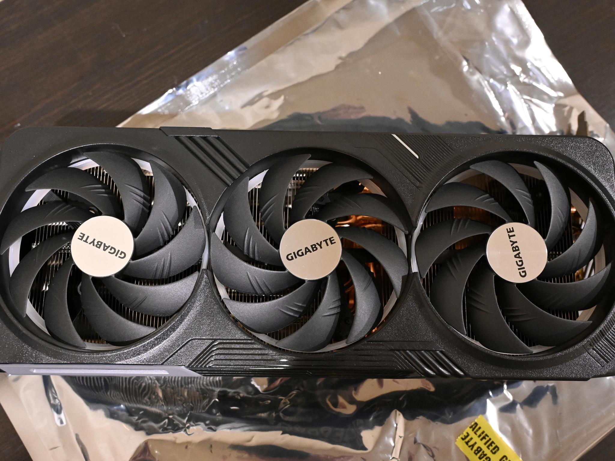 RTX 4080 Super / Gigabyte Gaming OC