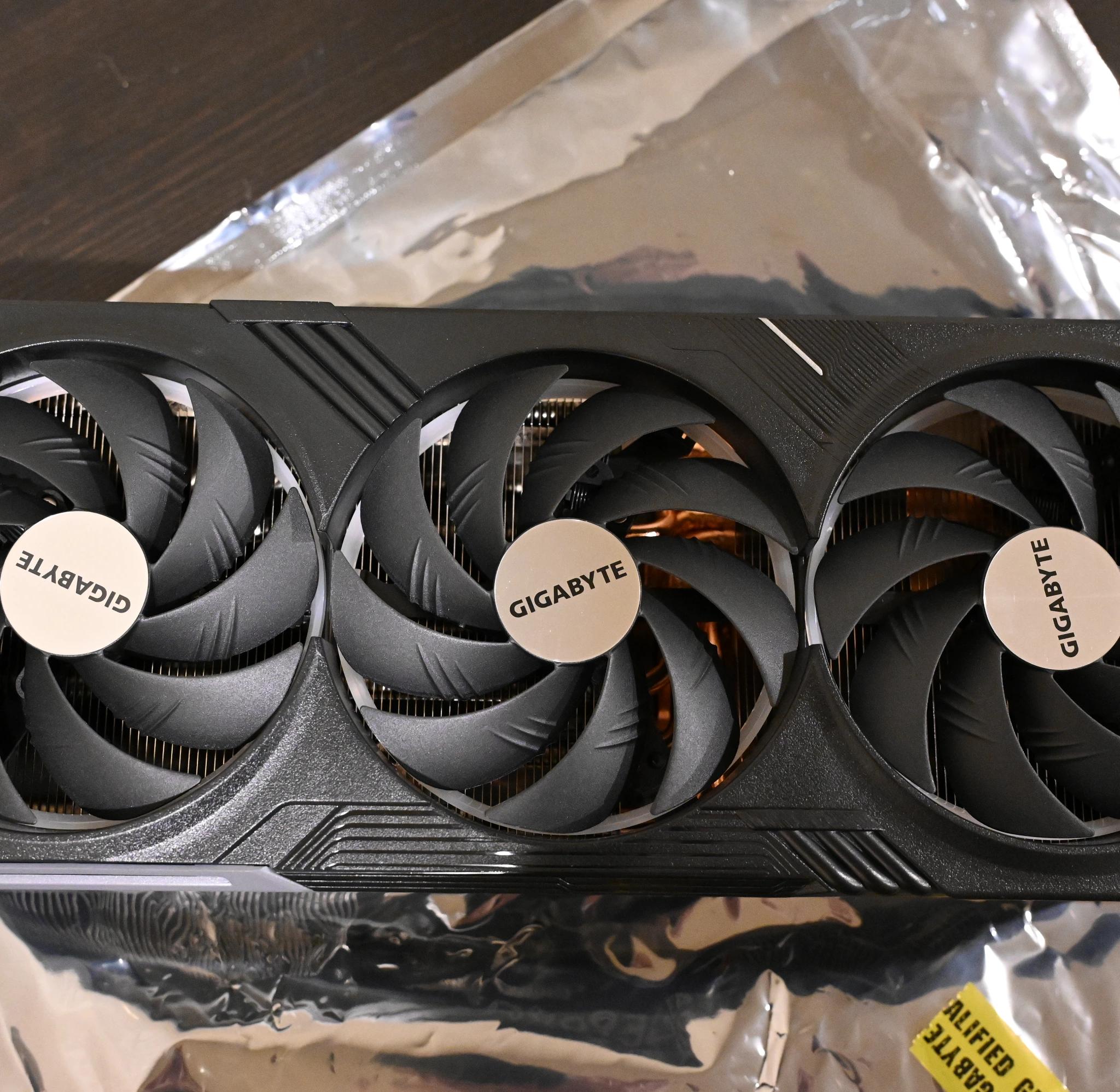 RTX 4080 Super / Gigabyte Gaming OC