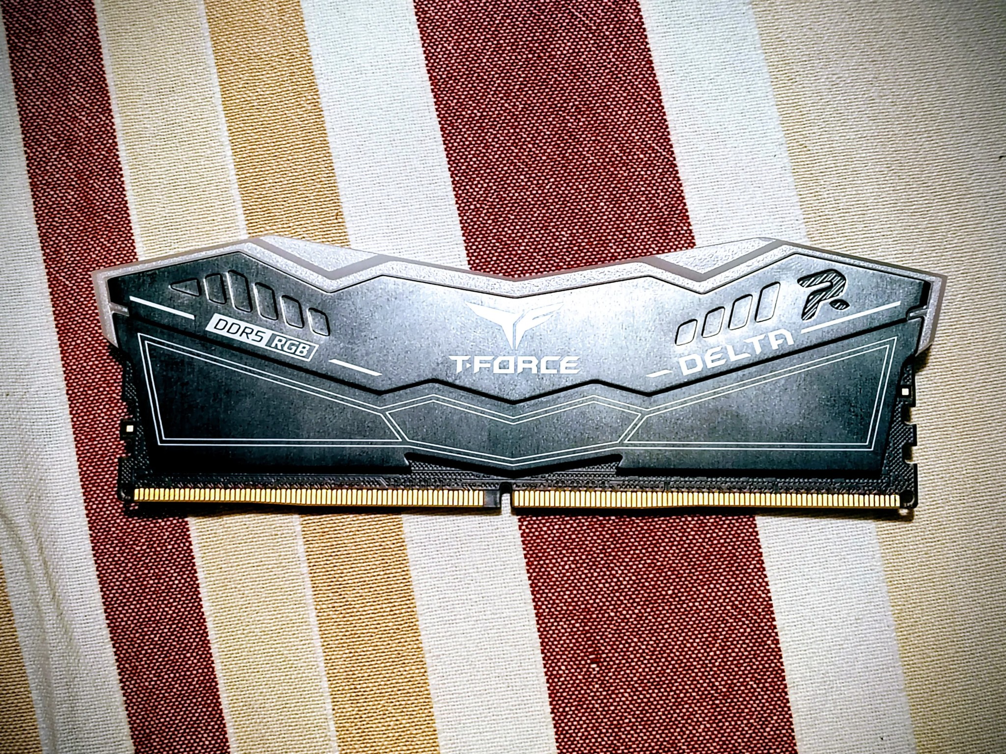 32GB DDR5 6000 MHZ RGB RAM - READ DESC
