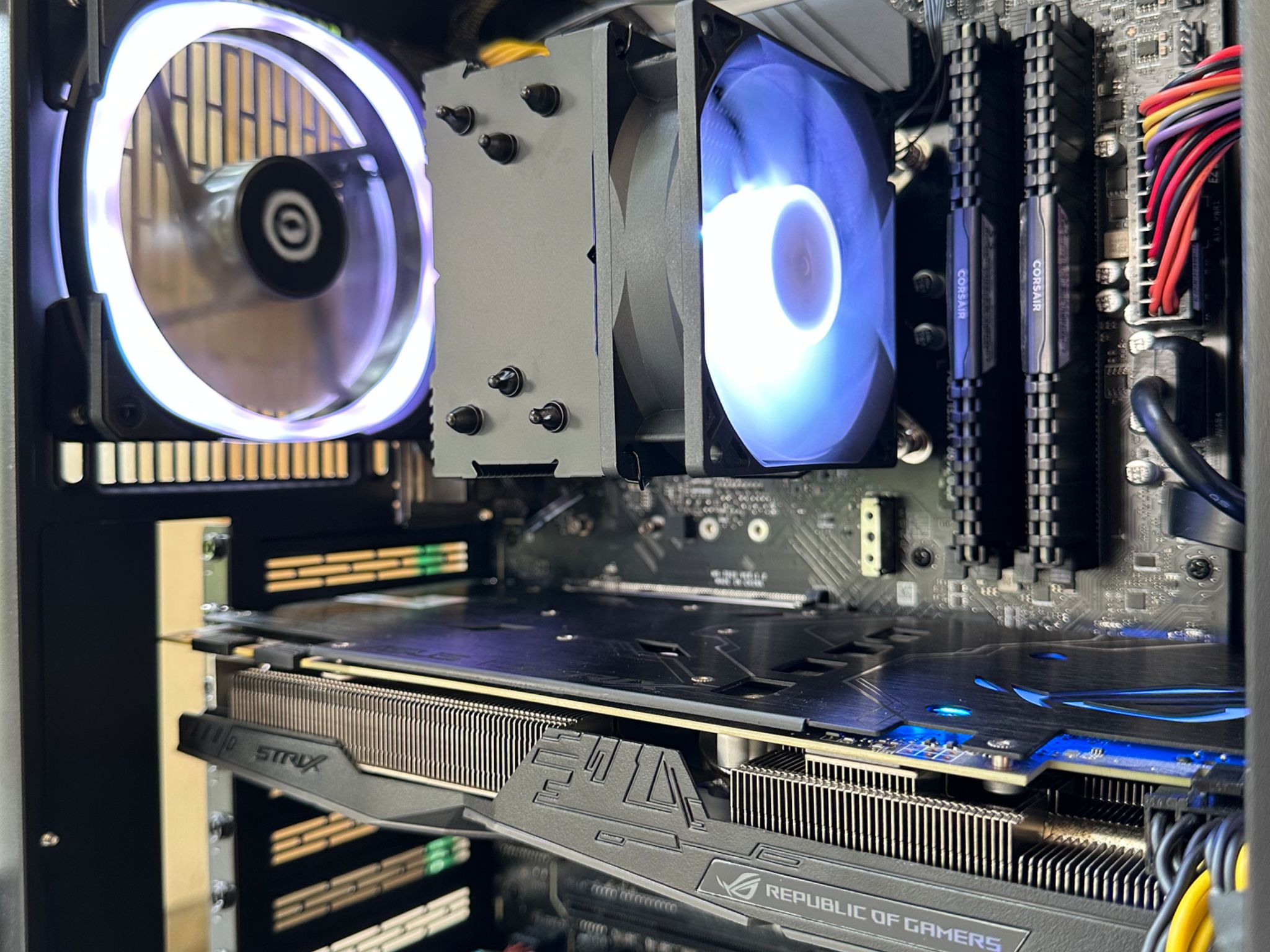 i3-12100F / 16GB 3000Mhz Ram / GTX 1070 / 512GB SSD / Windows 11