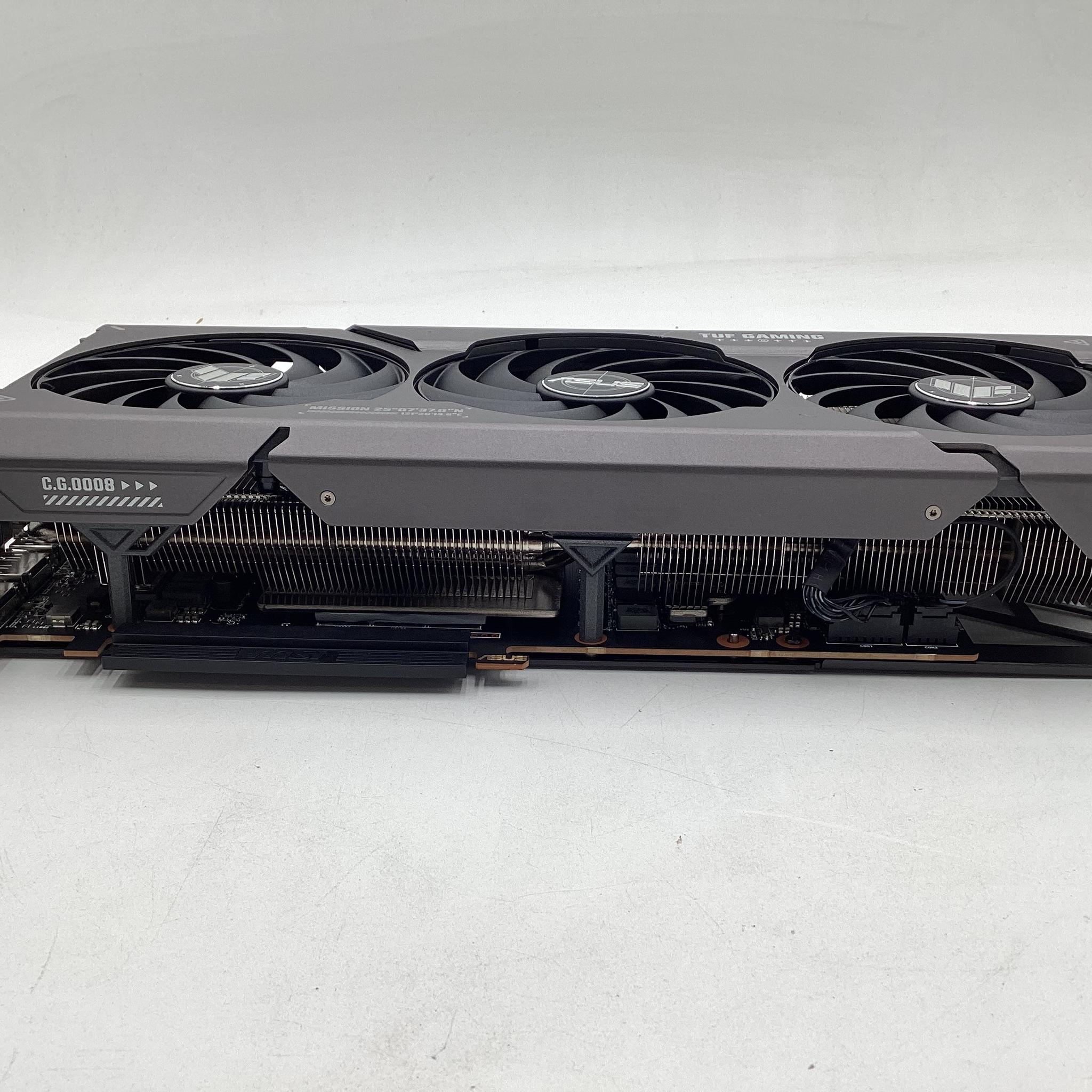 ASUS TUF Gaming Radeon™ RX 7800 XT OC Edition 16GB GDDR6 (PCIe 4.0, 12GB GDDR6, HDMI 2.1