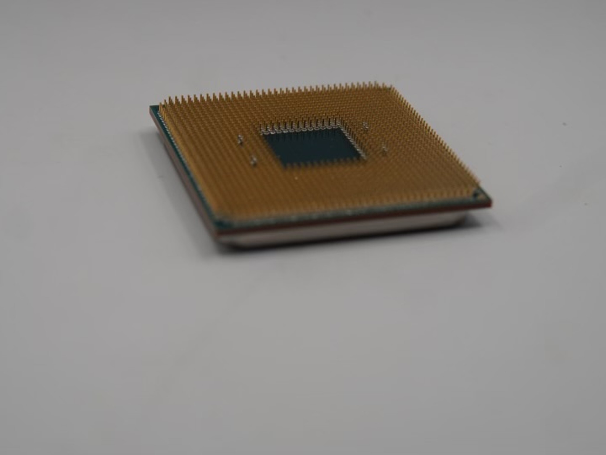 AMD Ryzen 7 5700x