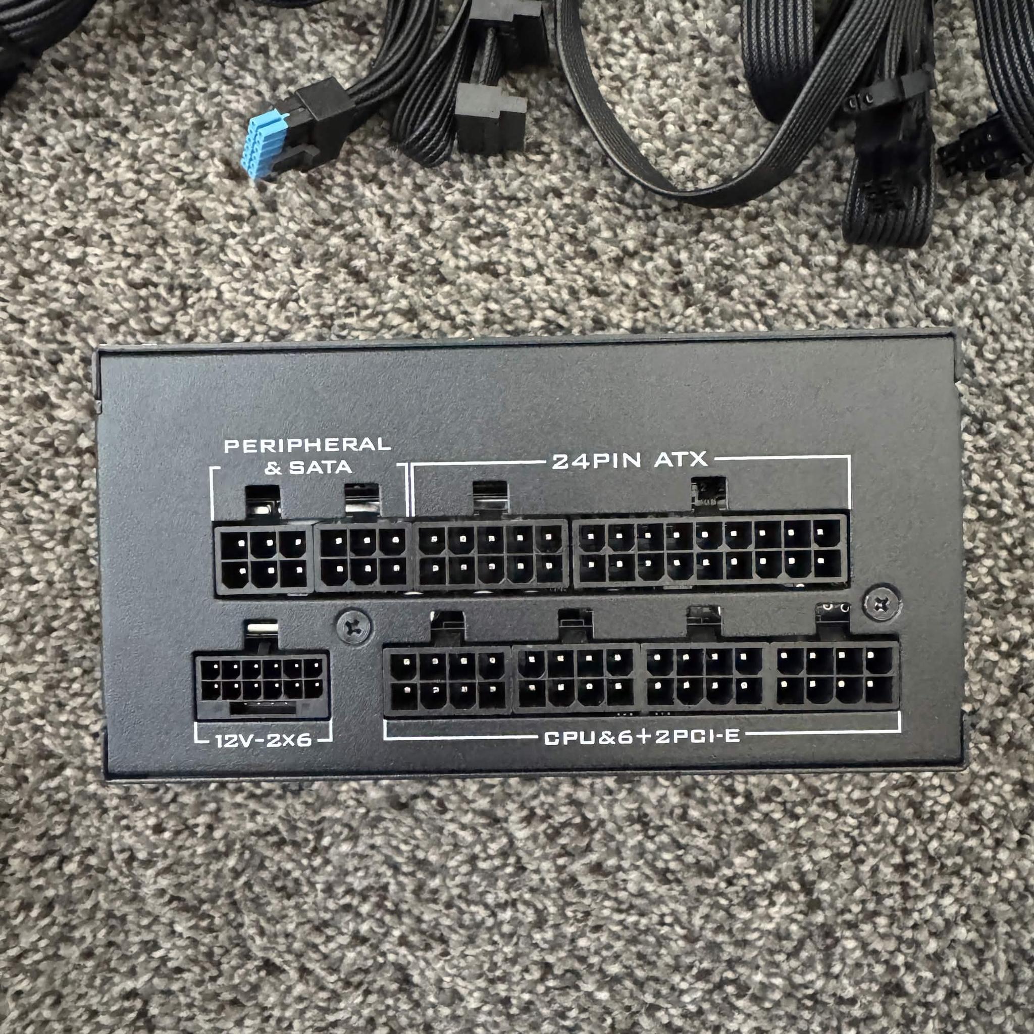 Lian Li SP V2 Gold - 850W SFX Form Factor Power Supply