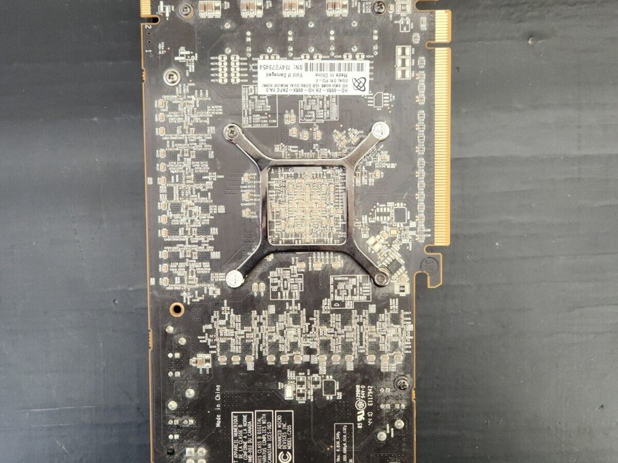 XFX Radeon HD 6950 1GB GDDR5 Graphics Card - Mini DisplayPort, HDMI, DVI