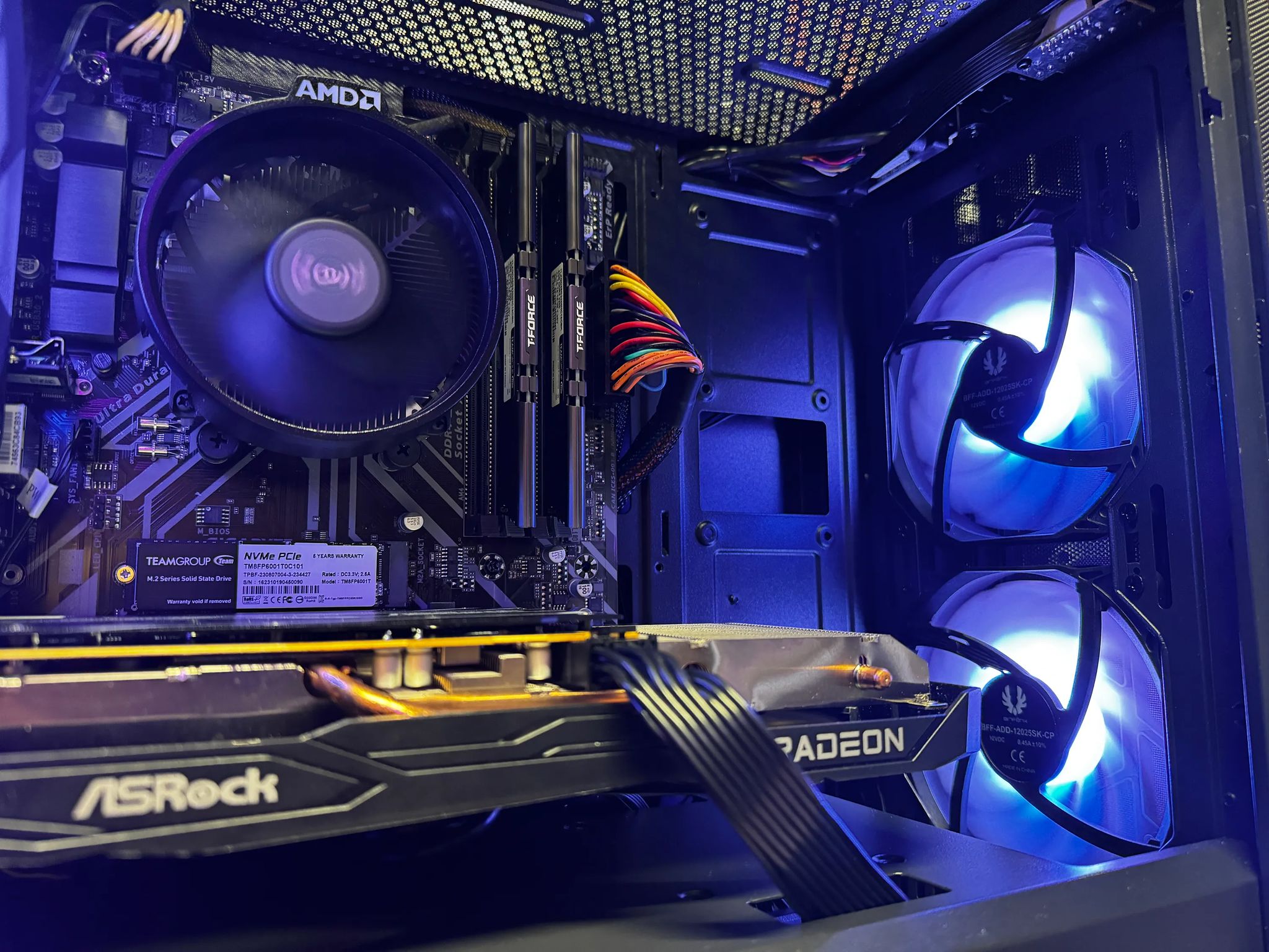 [Juno] || Ryzen 5 5500 + RX 6600 8G w/ 16GB of DDR4 RAM & 1TB M.2 NVMe SSD