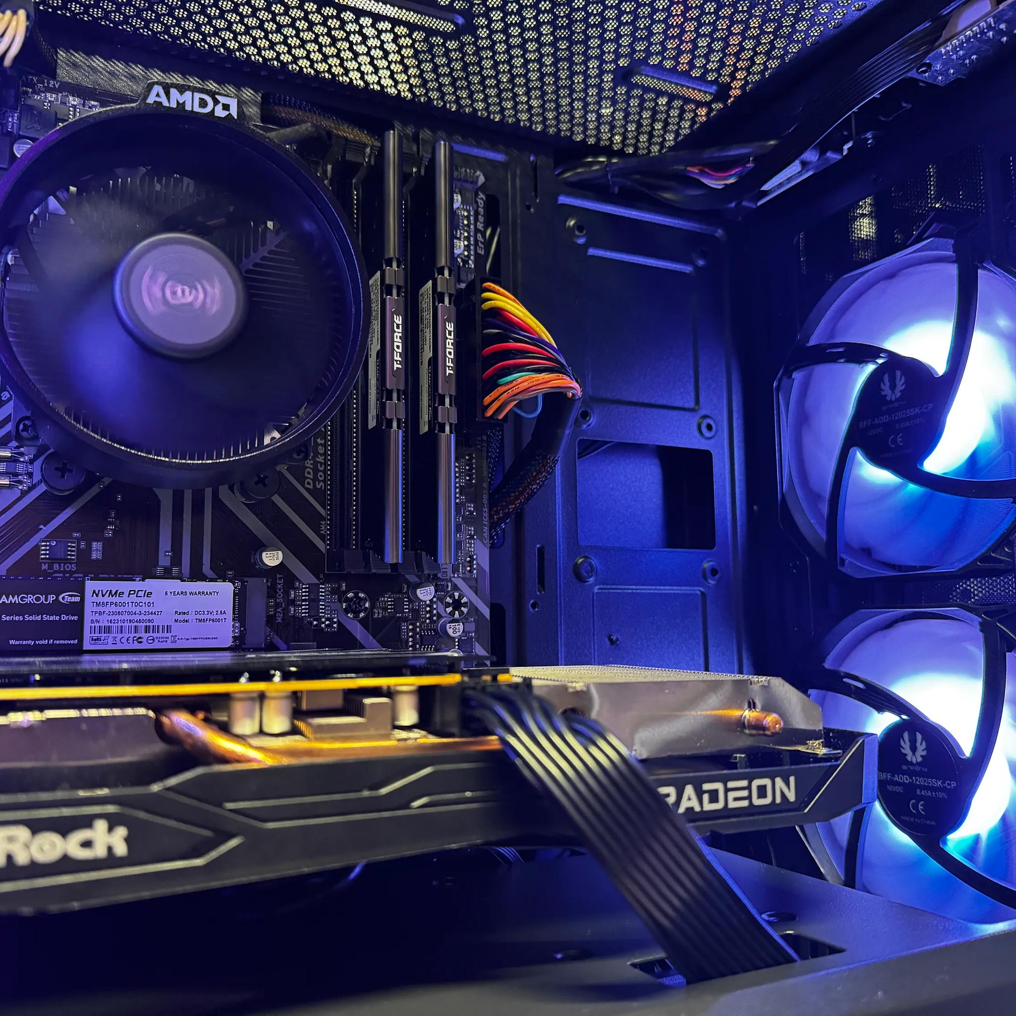[Juno] || Ryzen 5 5500 + RX 6600 8G w/ 16GB of DDR4 RAM & 1TB M.2 NVMe SSD